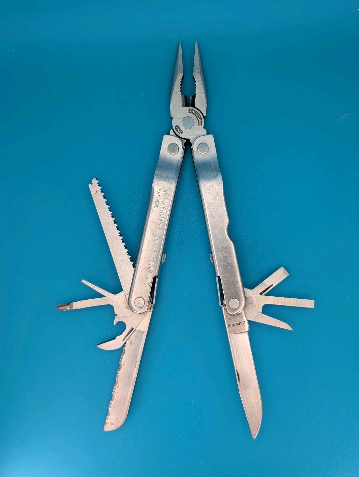Vintage LEATHERMAN Super TOOL 200 Multi Tool! 04/02 Date Stamp!