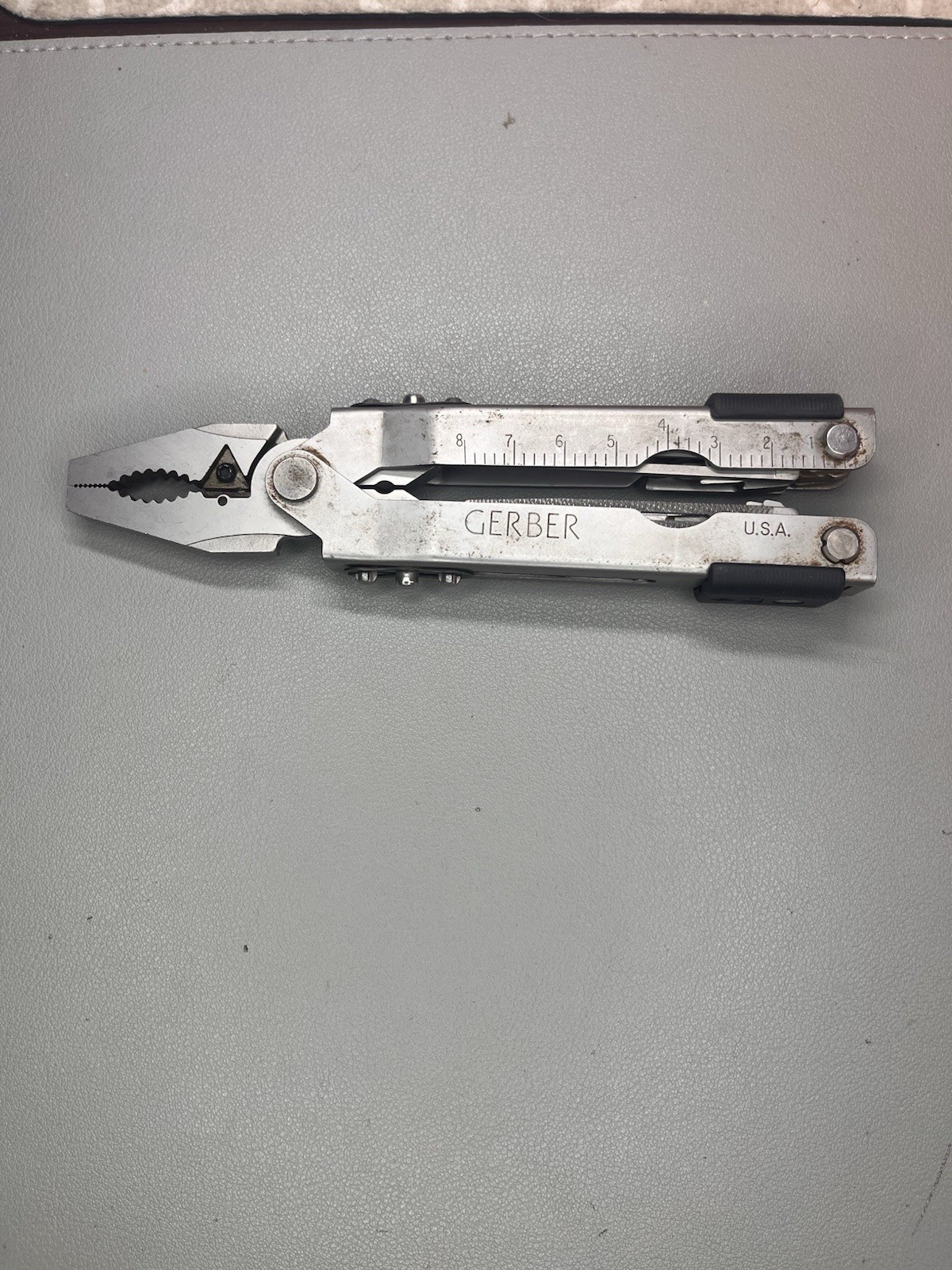 Gerber bluntnose with replaceable tungsten carbide cutters, wharncliffe blade