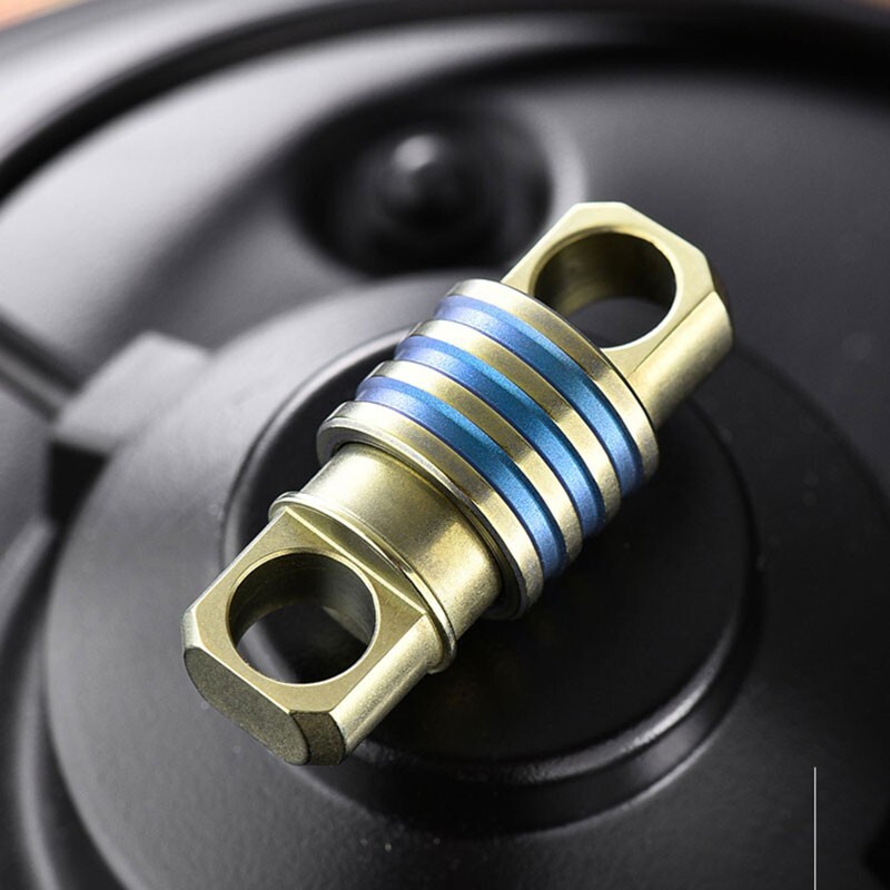 360 Degree Rotation Titanium Alloy Gimbal Keychain w/ Ring Car Keychain EDC Tool