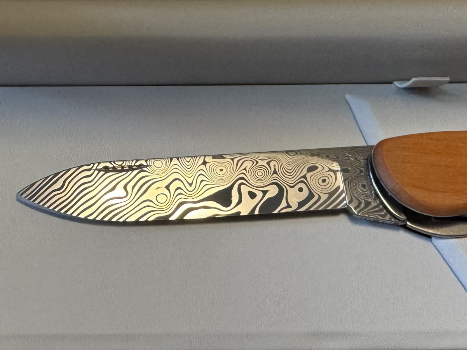 Victorinox Picknicker Damast 2020 Limited Edition Swiss Army Knife (0.8301.J22)