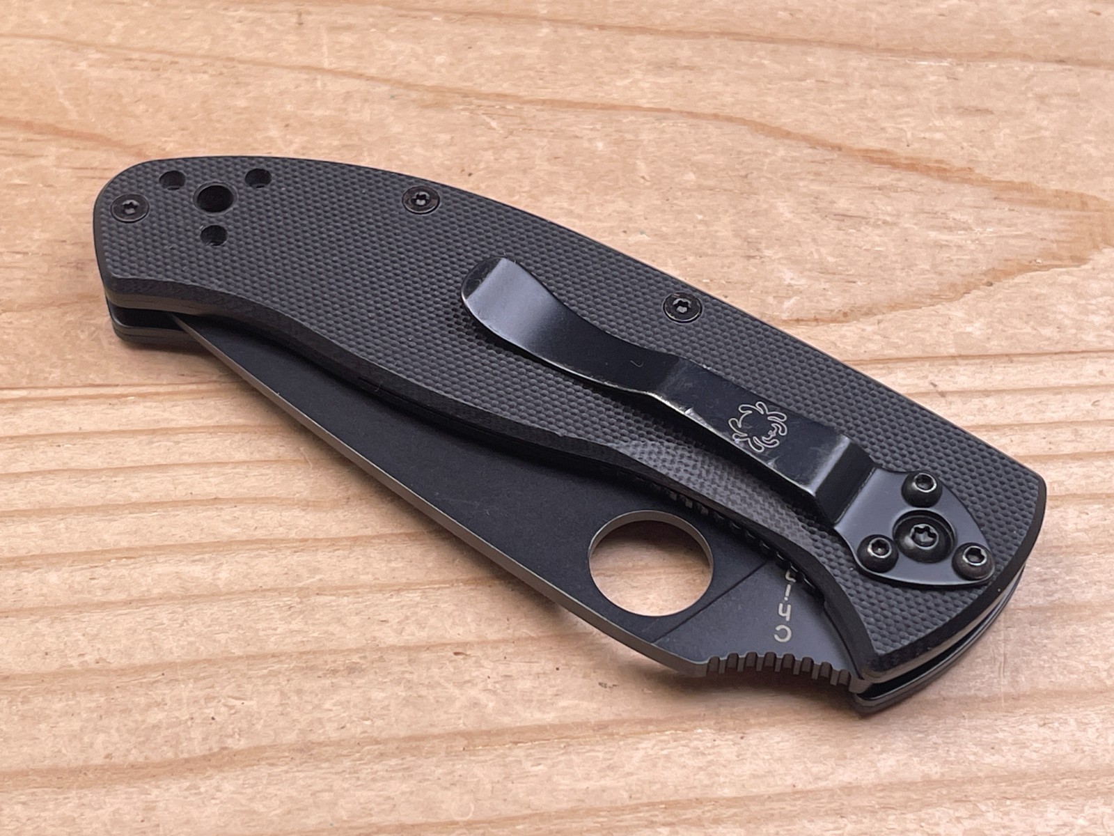 Spyderco Tenacious Black Plain Edge 8cr13Mov G10 Handle Folding Pocket Knife