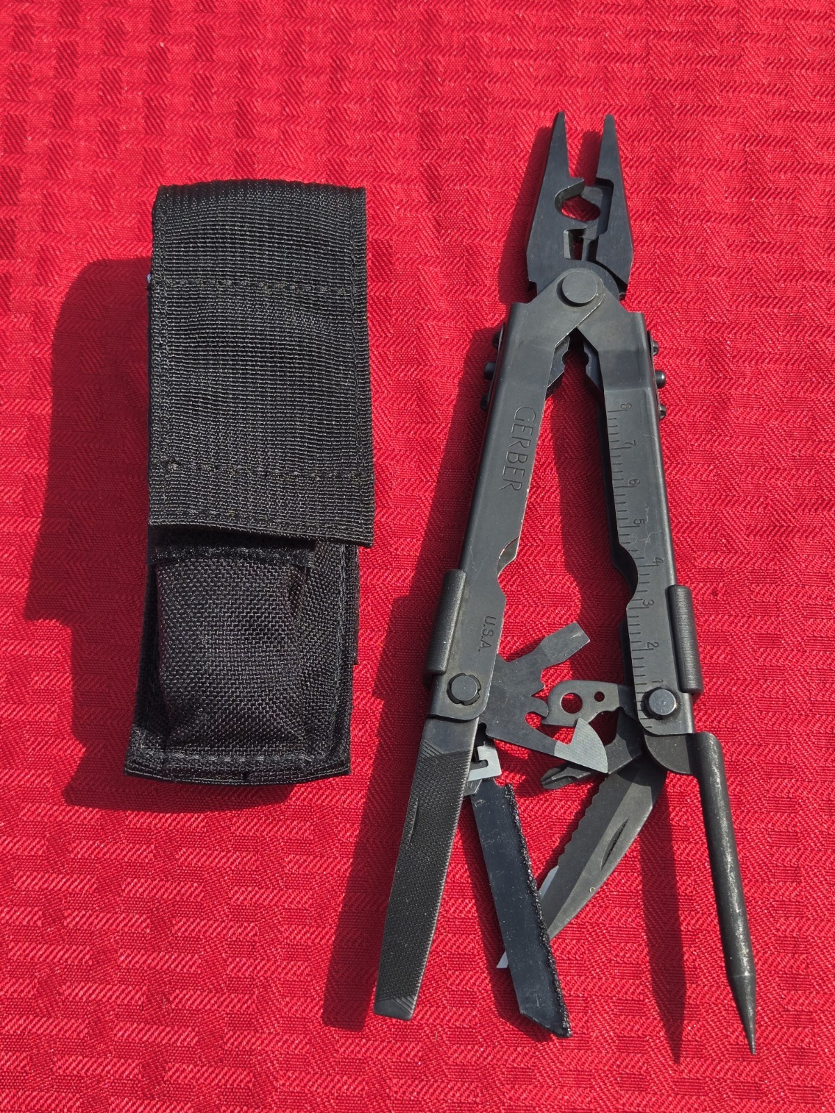 GERBER DET Needle Nose Multi-Plier MP600 Black w/RemGrit Explosive Punch Crimper