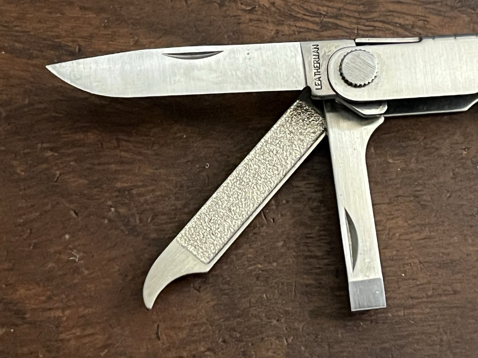Leatherman Skeletool & MICRA MultiTools SUPER NICE! w/New Sheath
