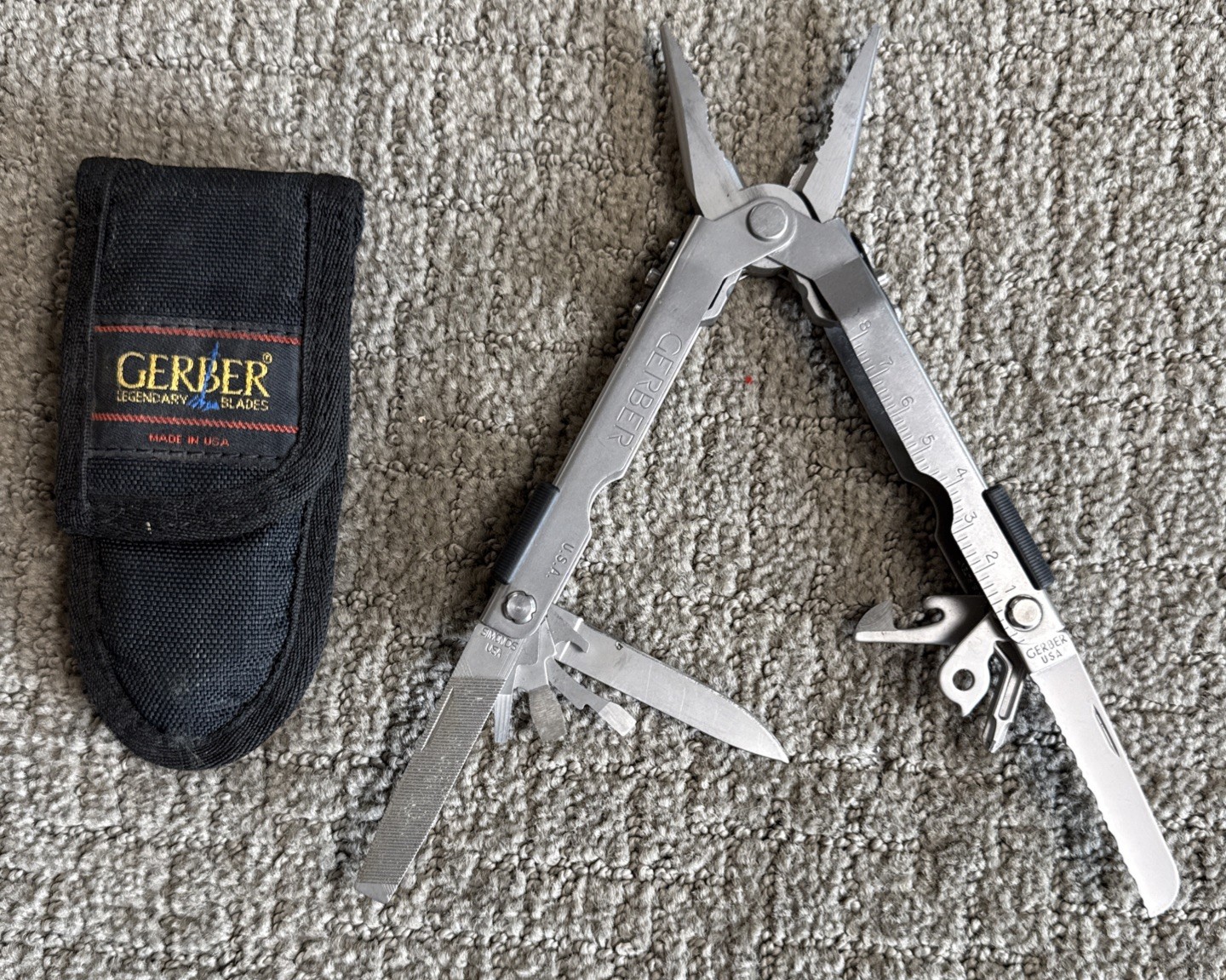 VTG Gerber Multiplier Multi-Tool USA Made Sliding Pliers w/ Sheath Excellent