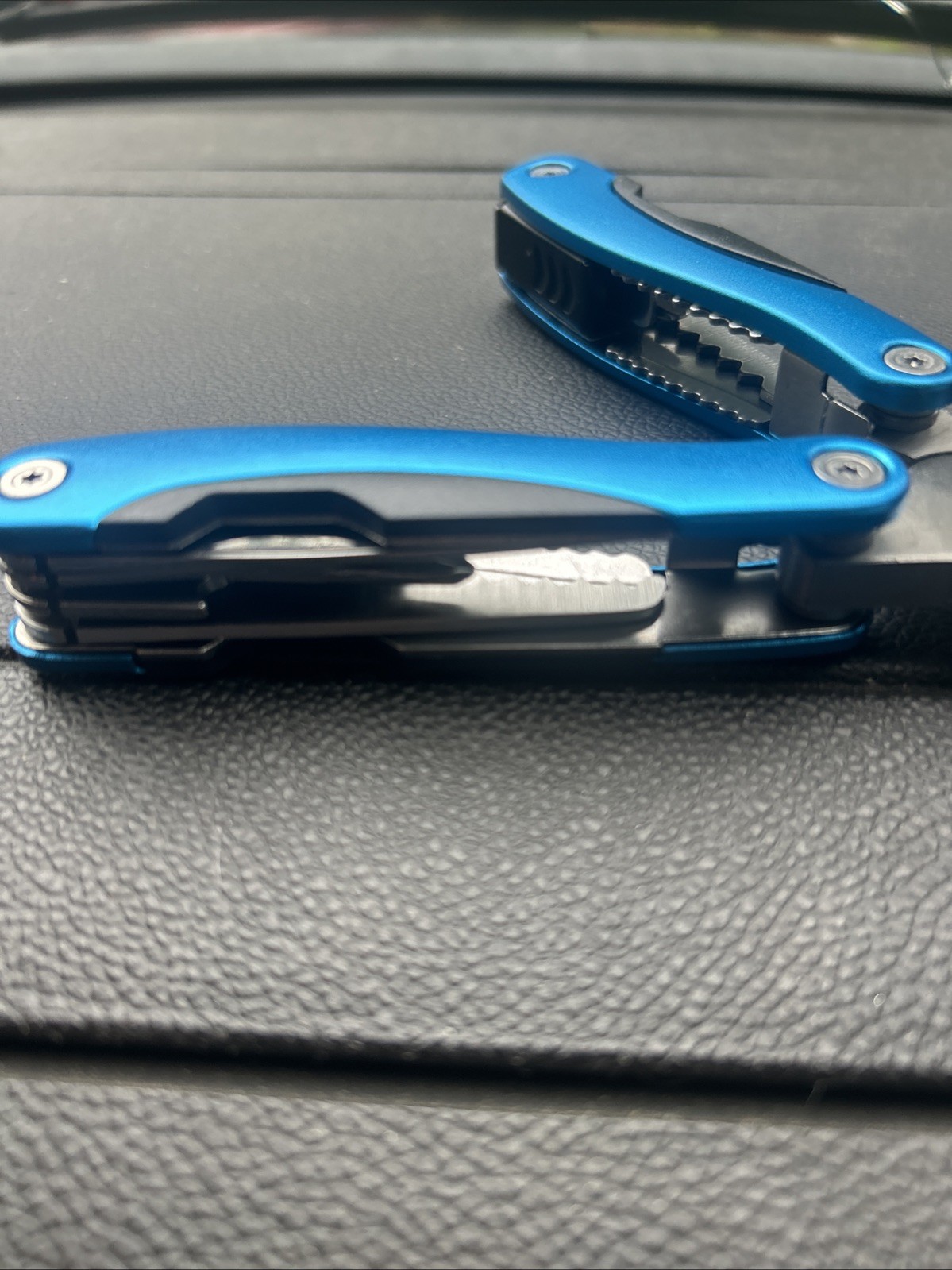 PRO-MASTER POCKET SIZE 9 IN 1 UTILITY CAMPING HIKING MULTI TOOL SET