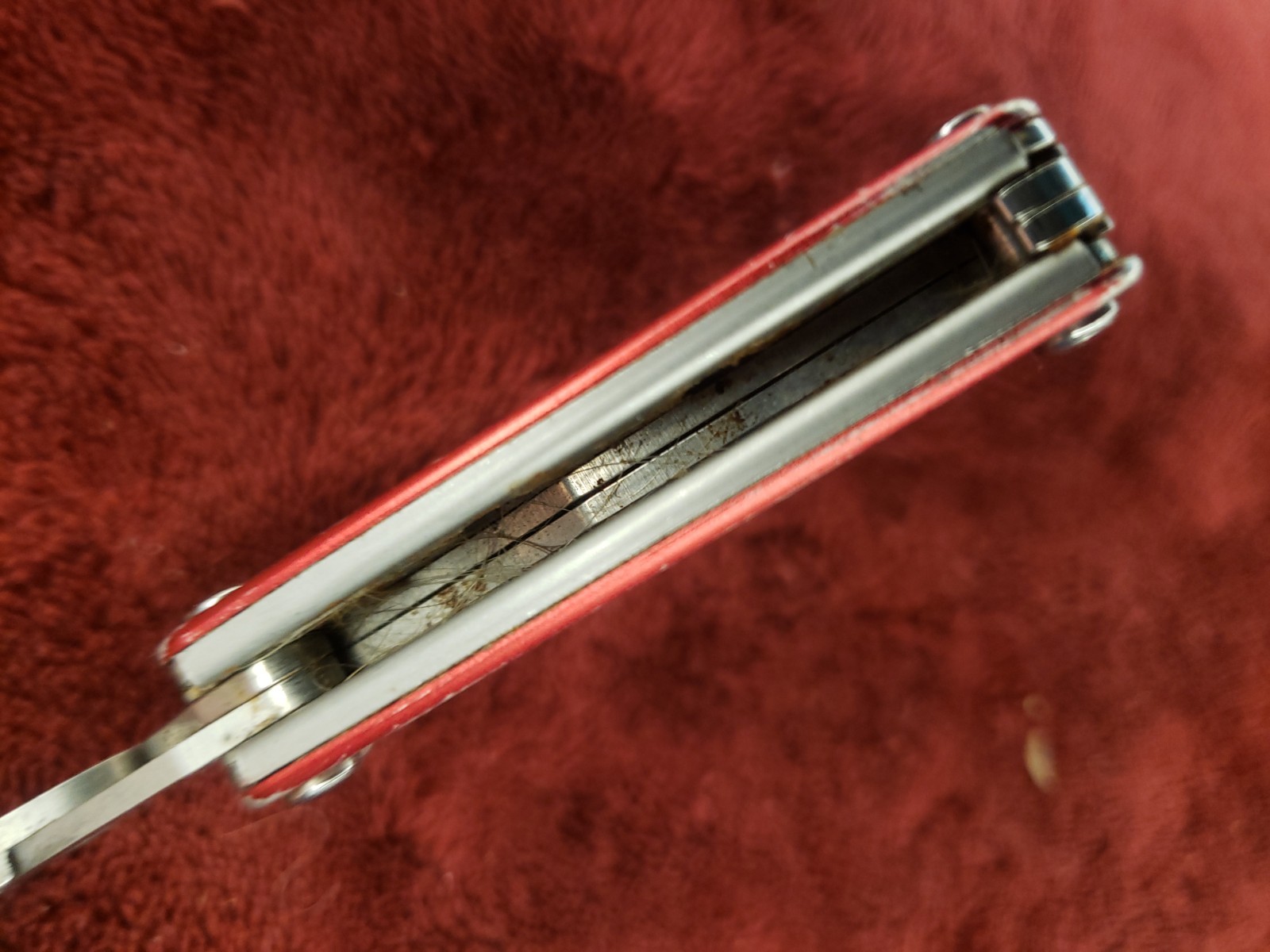 🔪 Leatherman Squirt P4 Multi-Tool Red