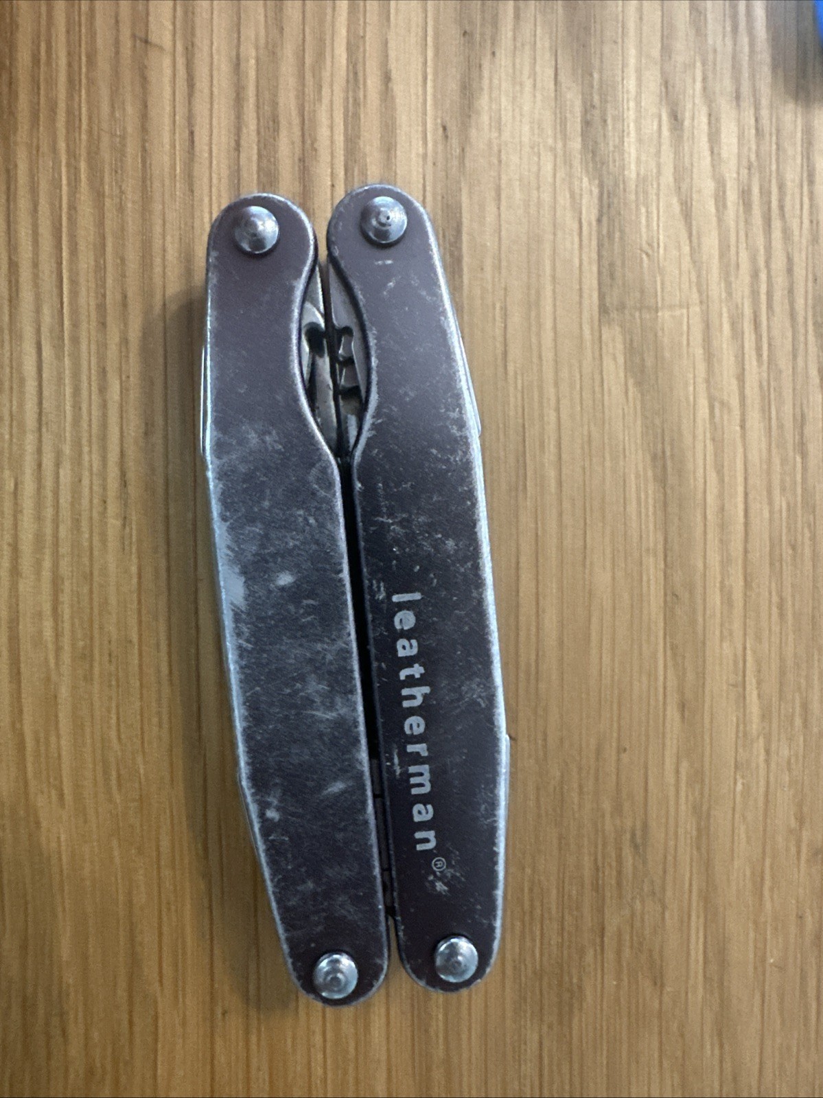 Retired Leatherman Juice C2 Grey Multi Tool Pocket Knife Corkscrew Screwdrivers