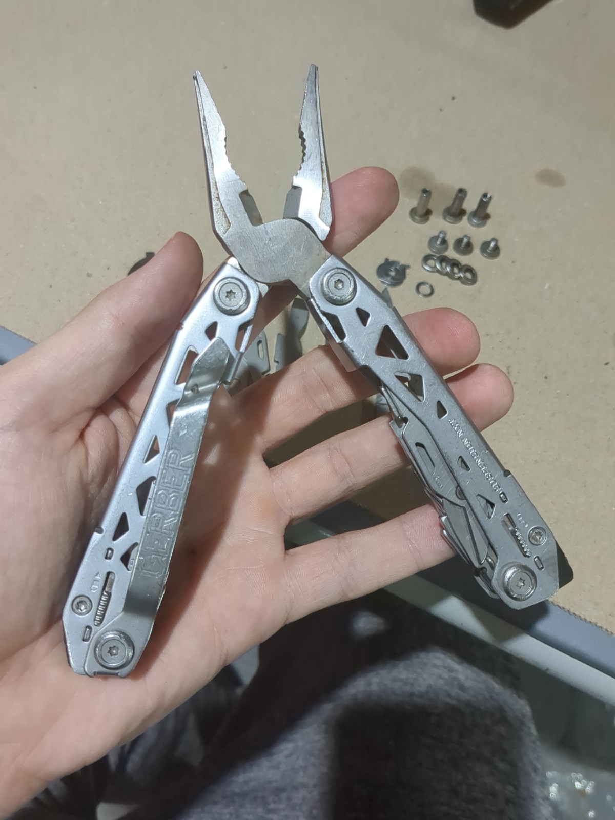 Gerber Gear Suspension-NXT 15-in-1 EDC Multi tool with Pocket Knife, Needle Nose