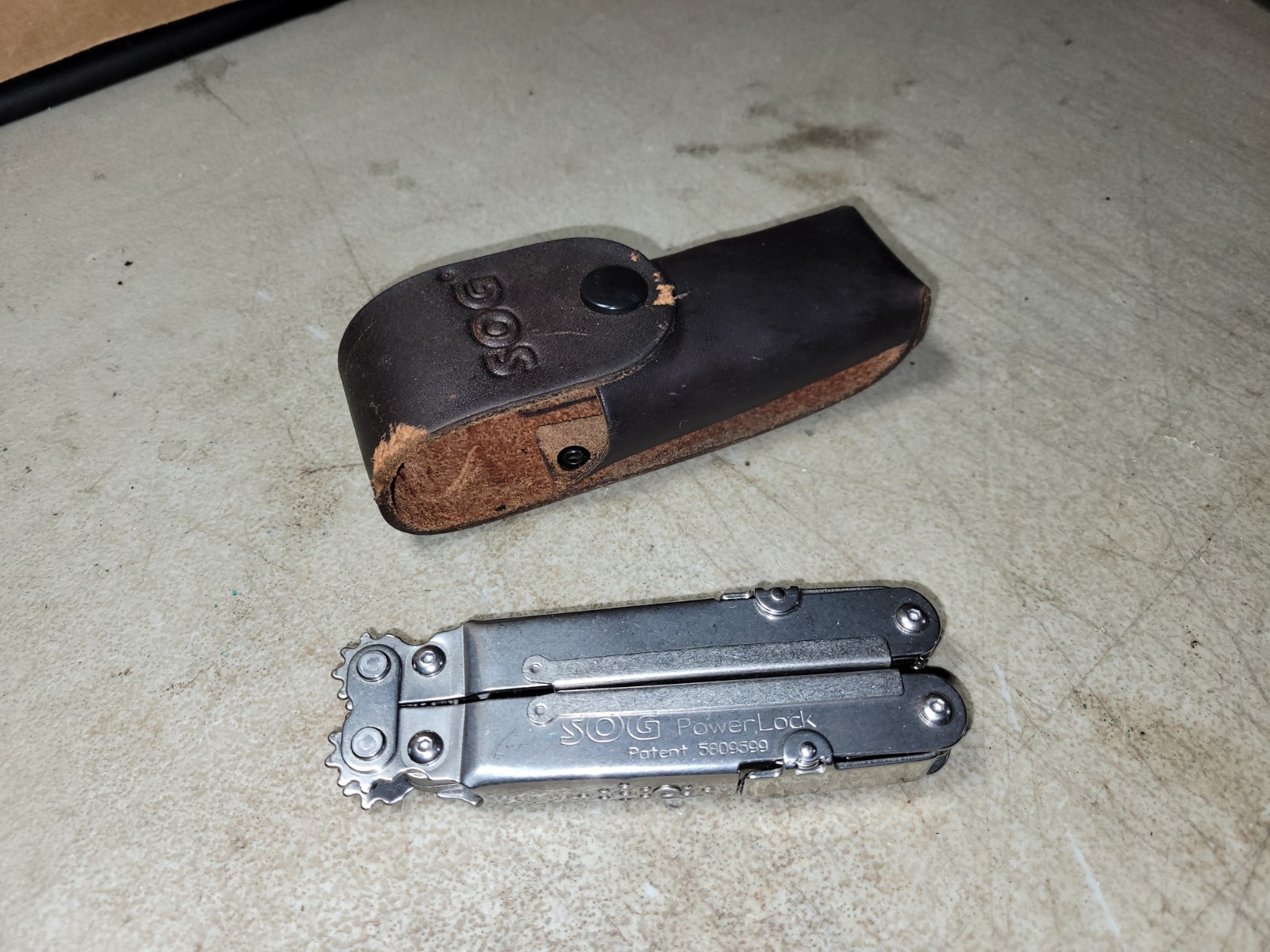Fine SOG Power Lock Multi-Tool Stainless Steel Serrated Knife Opener