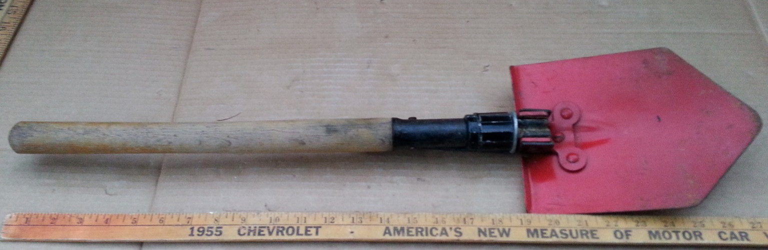 VINTAGE 3-IN-ONE PICK,HOE,SHOVEL FOLDING E-TOOL MADE IN JAPAN W/ORIGINAL LABEL!!