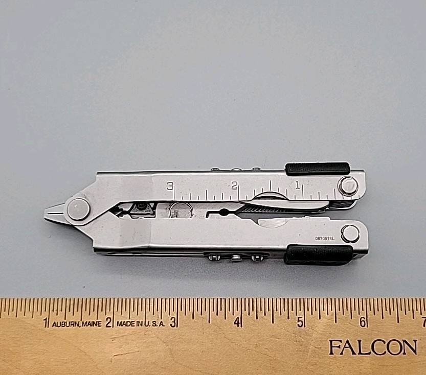 Gerber MP600 Multiplier Multi-Tool /w REMGRIT – Carbide Cutter Pliers