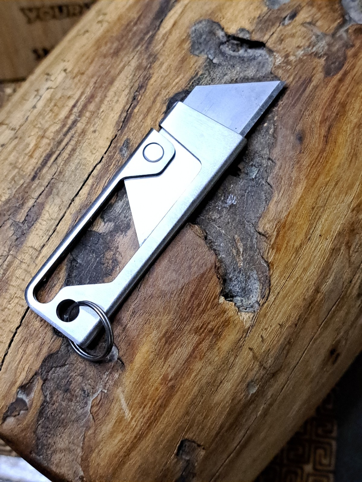 Minimalist Stainless Steel Keychain Utility Knife