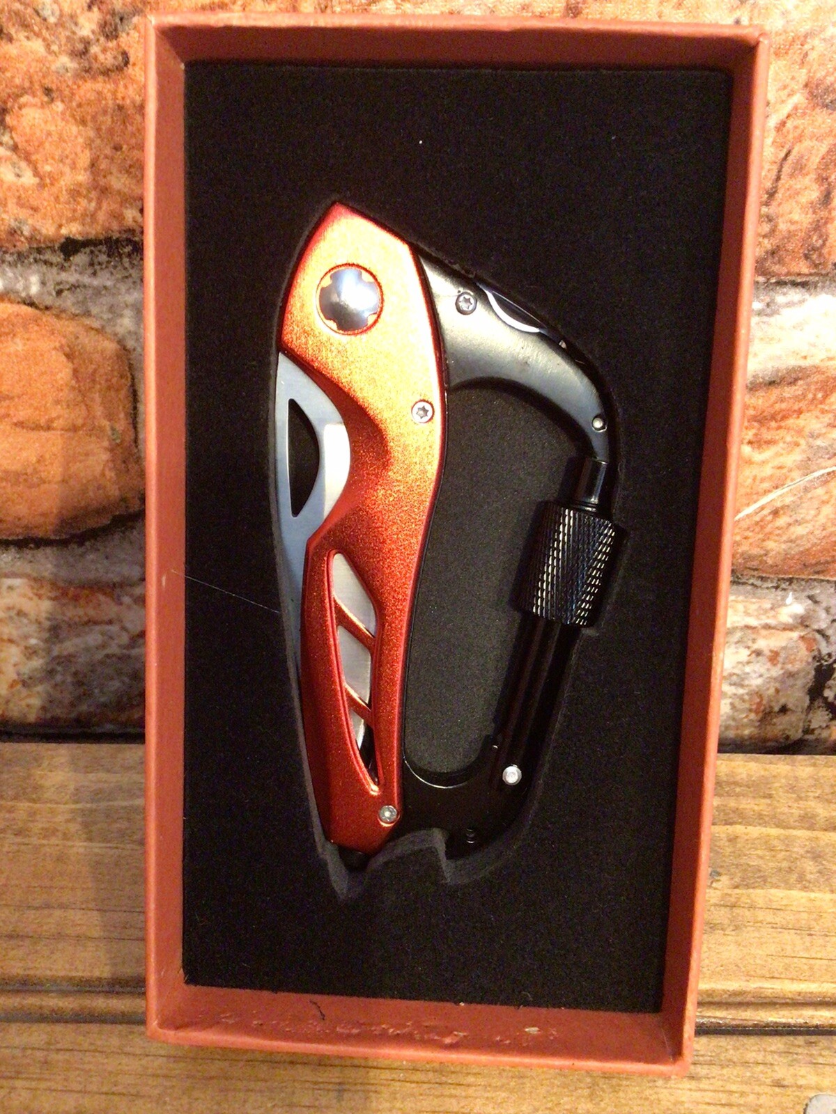 “Fix-it” Brand Carabiner Multi-tool Great for Campers, Hikers, DIY’s Great Gift