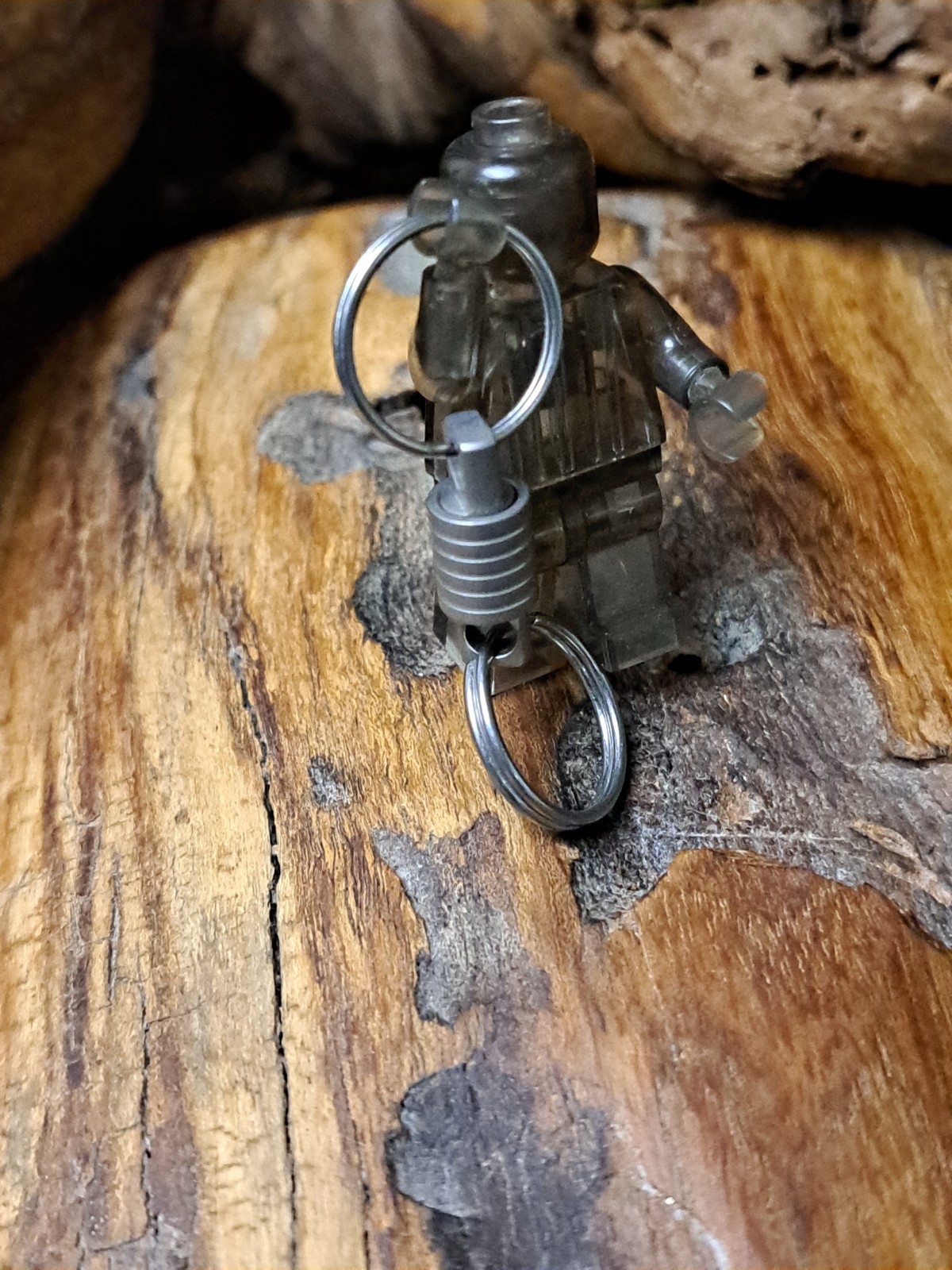 Pro Mini Series Titanium Swivel With 15mm Titanium Keyrings