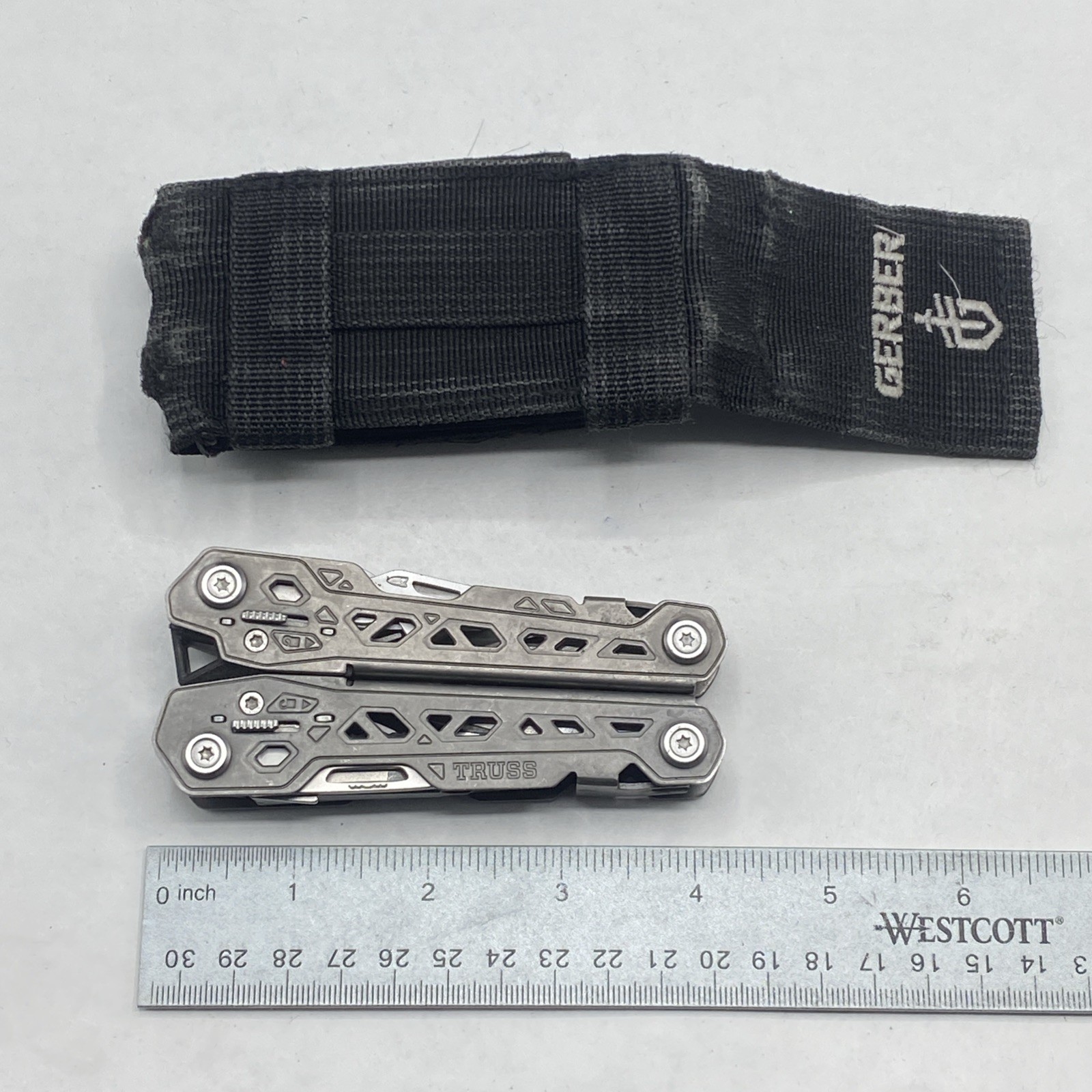 Gerber Truss Multi Tool with Sheath – Gray