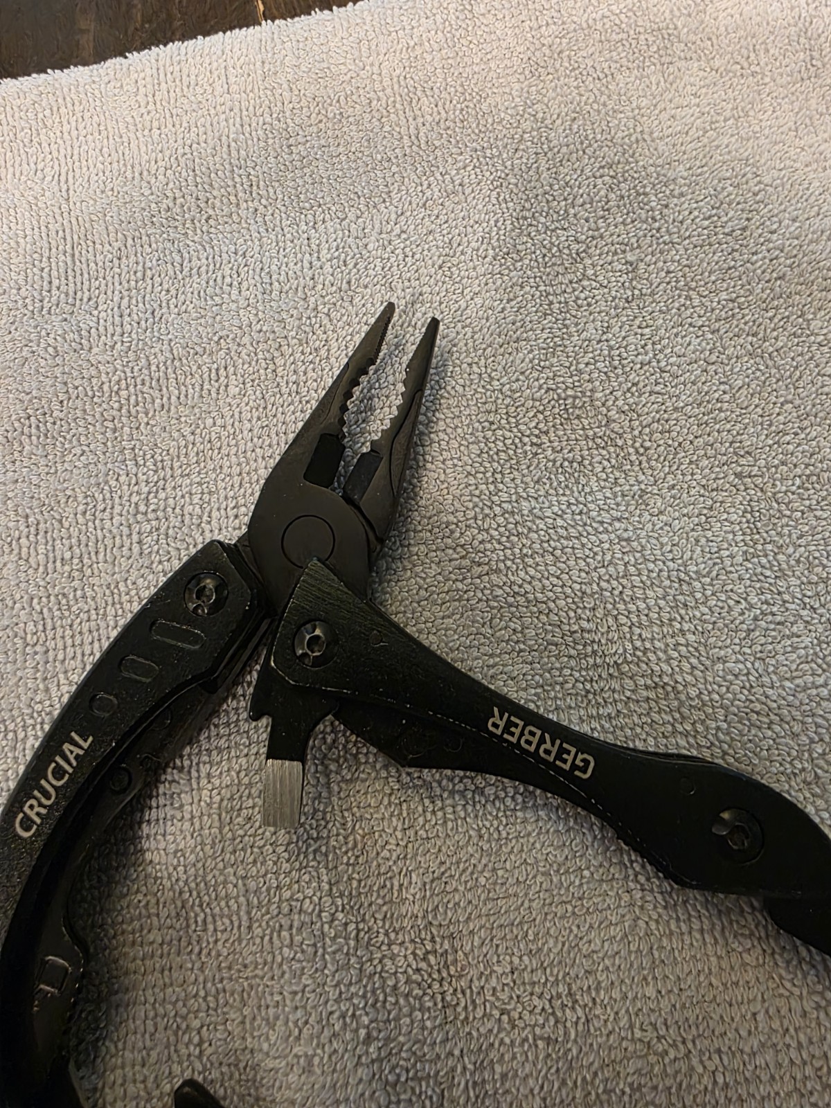 Gerber Crucial Multi Tool Pliers Knife Partially Serrated EDC Folding