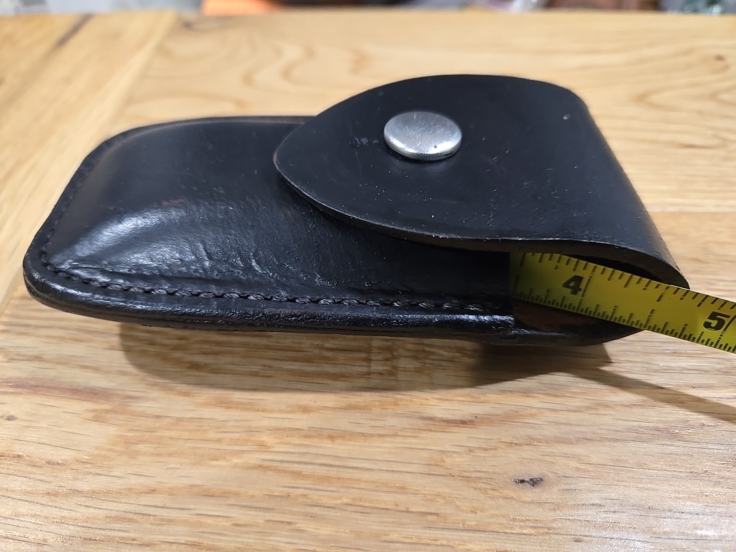 Leatherman Wave Black Dyed leather sheath. Plain flap. Sheath only.