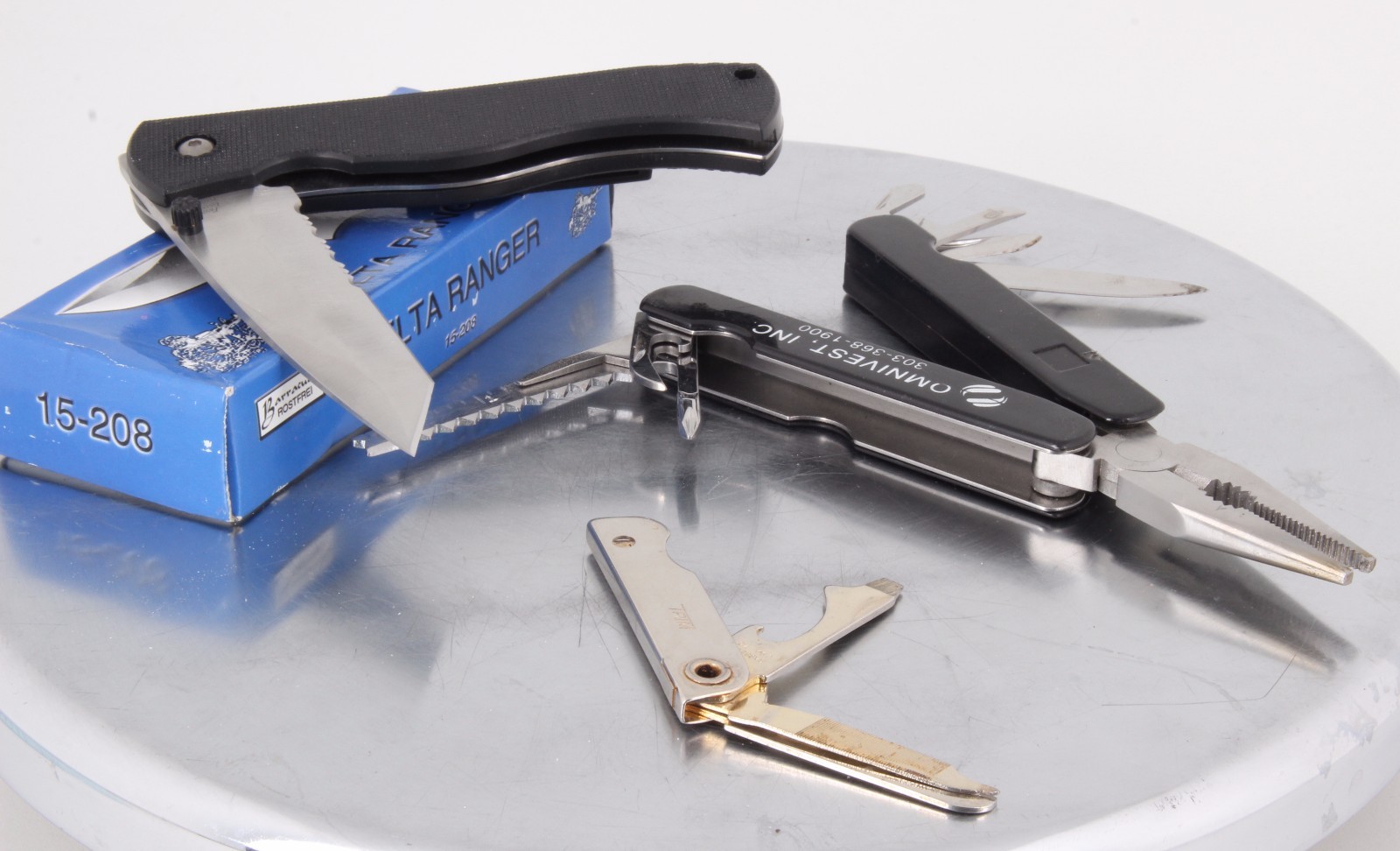 LOT OF 3 MULTI TOOL & POCKET KNIVES Delta ,Trim 2210B