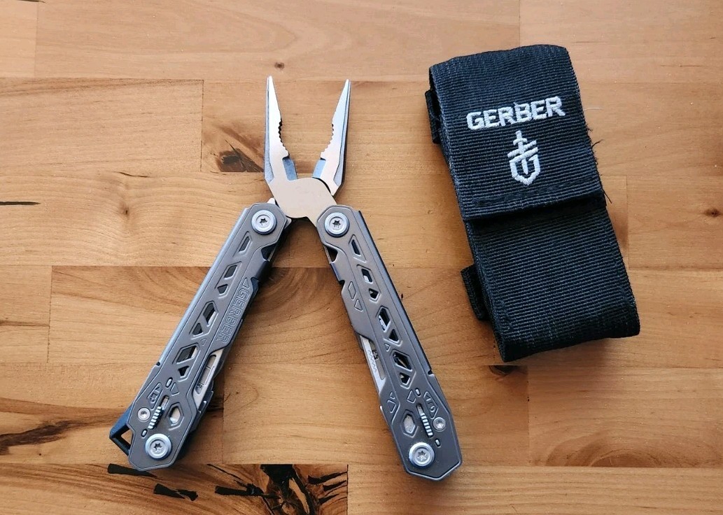 Gerber Truss Folding Multi-Tools Pliers Pocket Knife w/ Sheath – Excellent U45