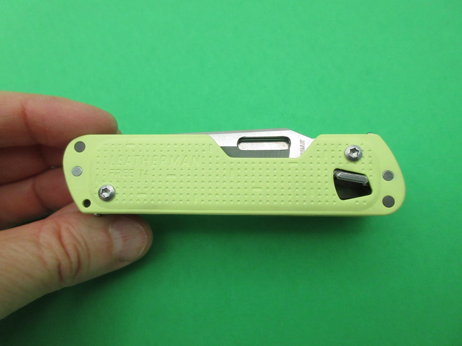 Leatherman Free T4 Lunar Small Multi Tool Folding Knife w/ Box