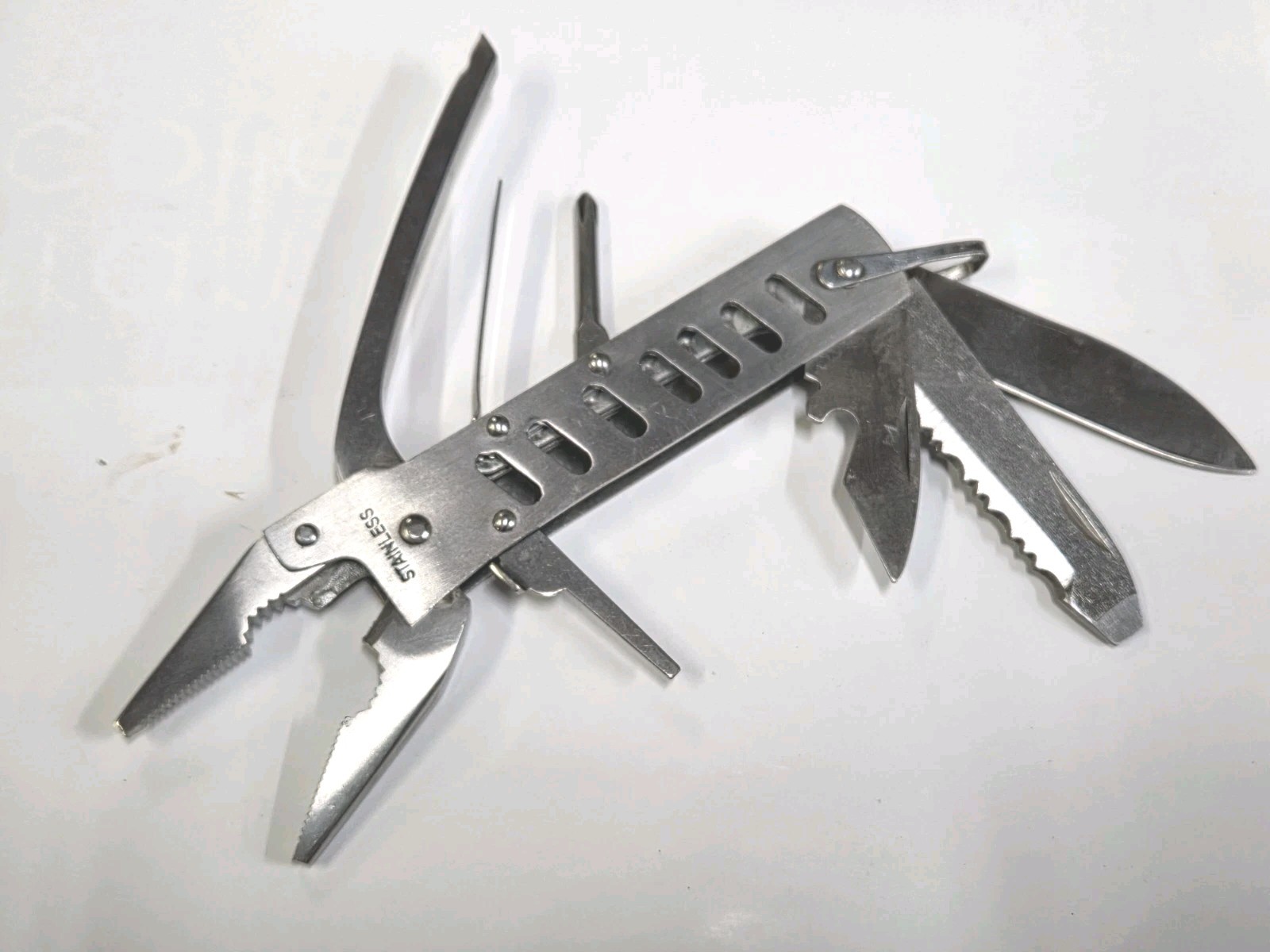 Heavy Duty Stainless Steel Multi-Tool Wire Pliers Knife Saw Screw Drivers Pouch