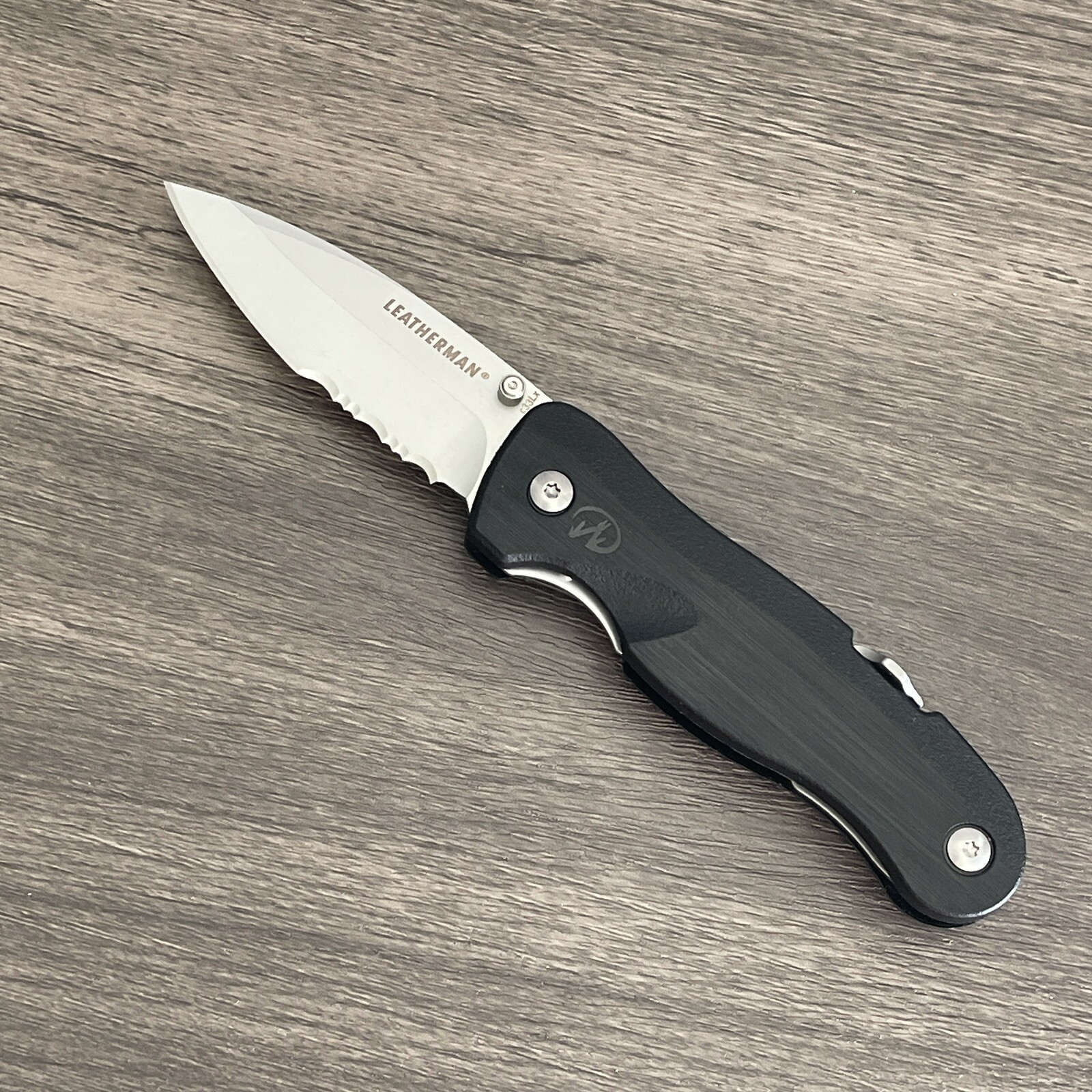 Leatherman Crater C33LX / C 33 LX Knife-Multitool; 420HC Combo Blade Launcher