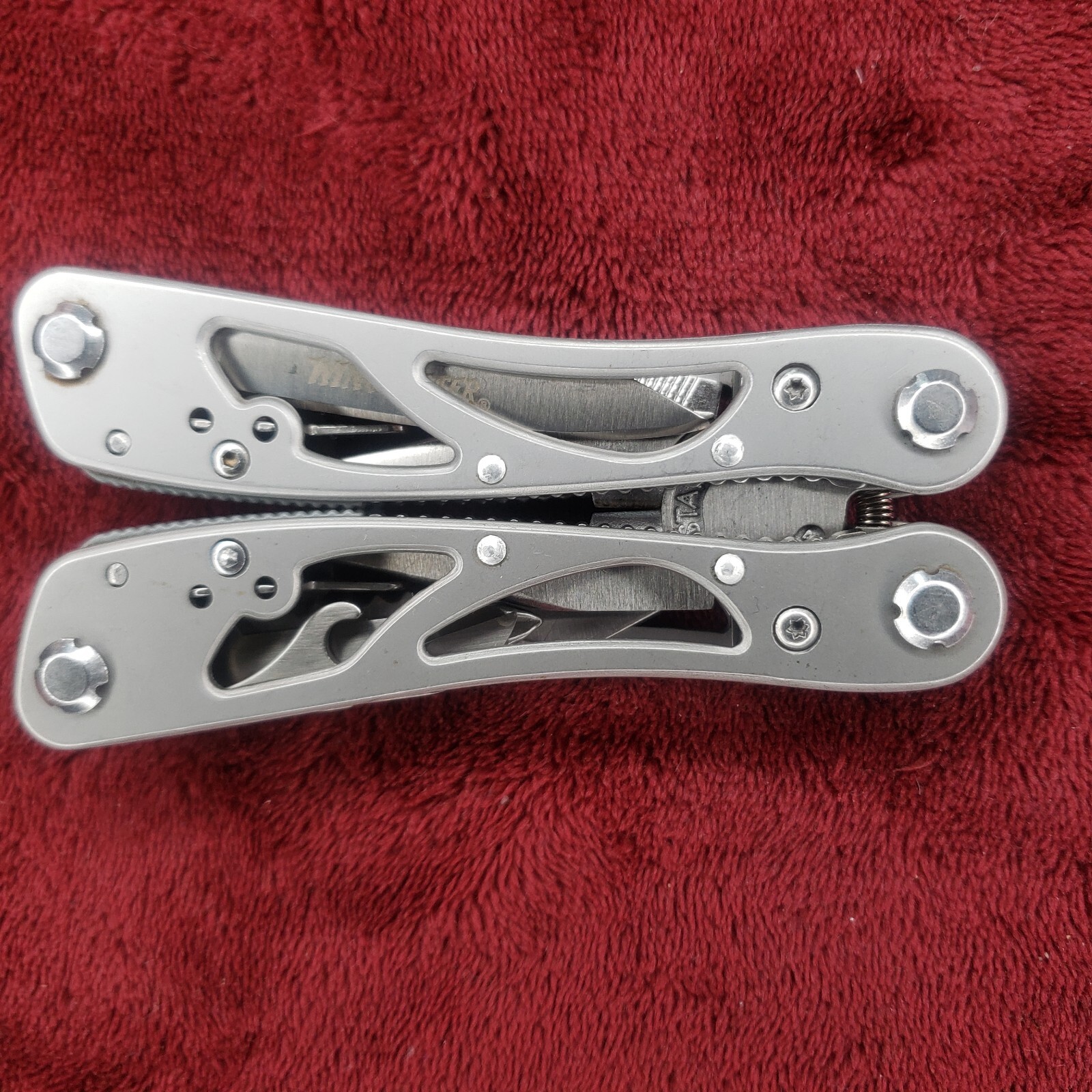 🔪 Winchester Winframe Knife Pliers Cutters Screwdriver Multi-Tool 22-41473