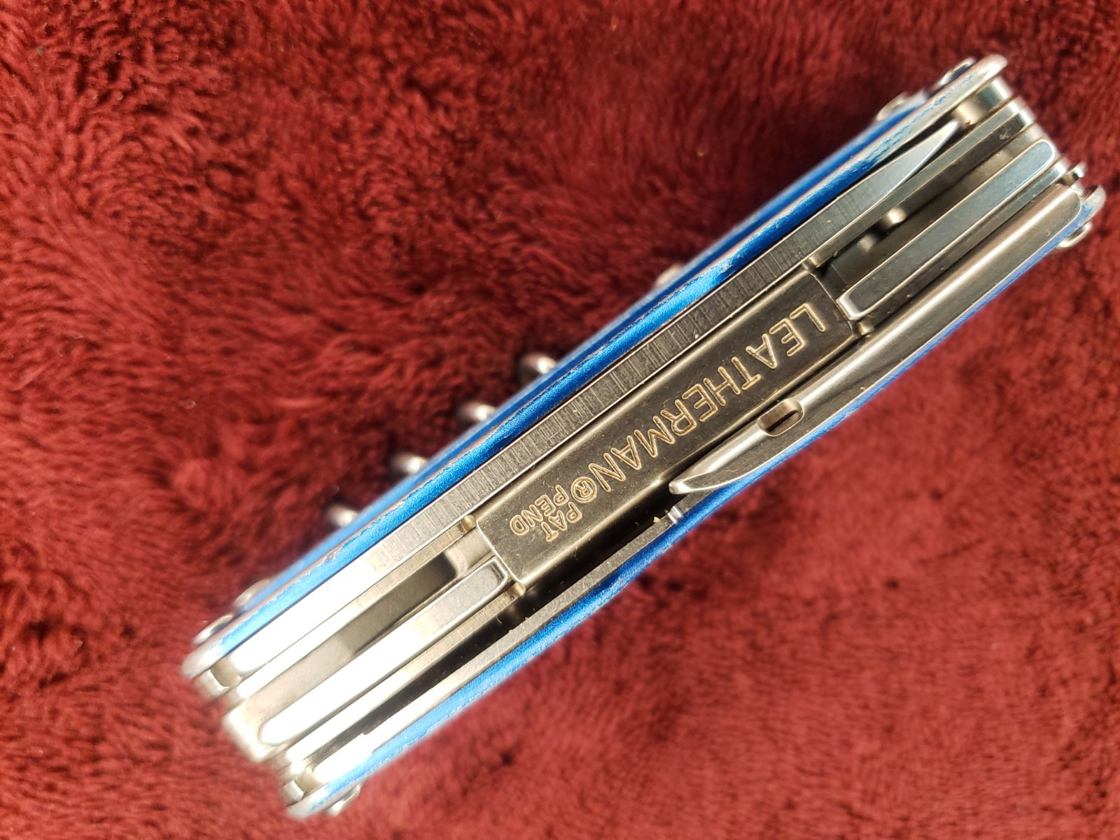 🔪 Leatherman Juice CS4 Multi-Tool Stainless Pliers Multi Tool Blue Read