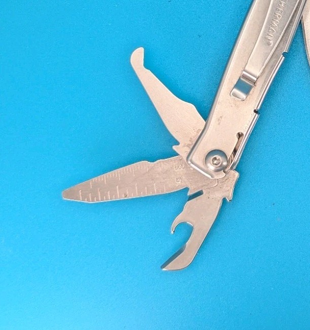 Leatherman Rev 3.8″ Multi-Tool, Stainless!