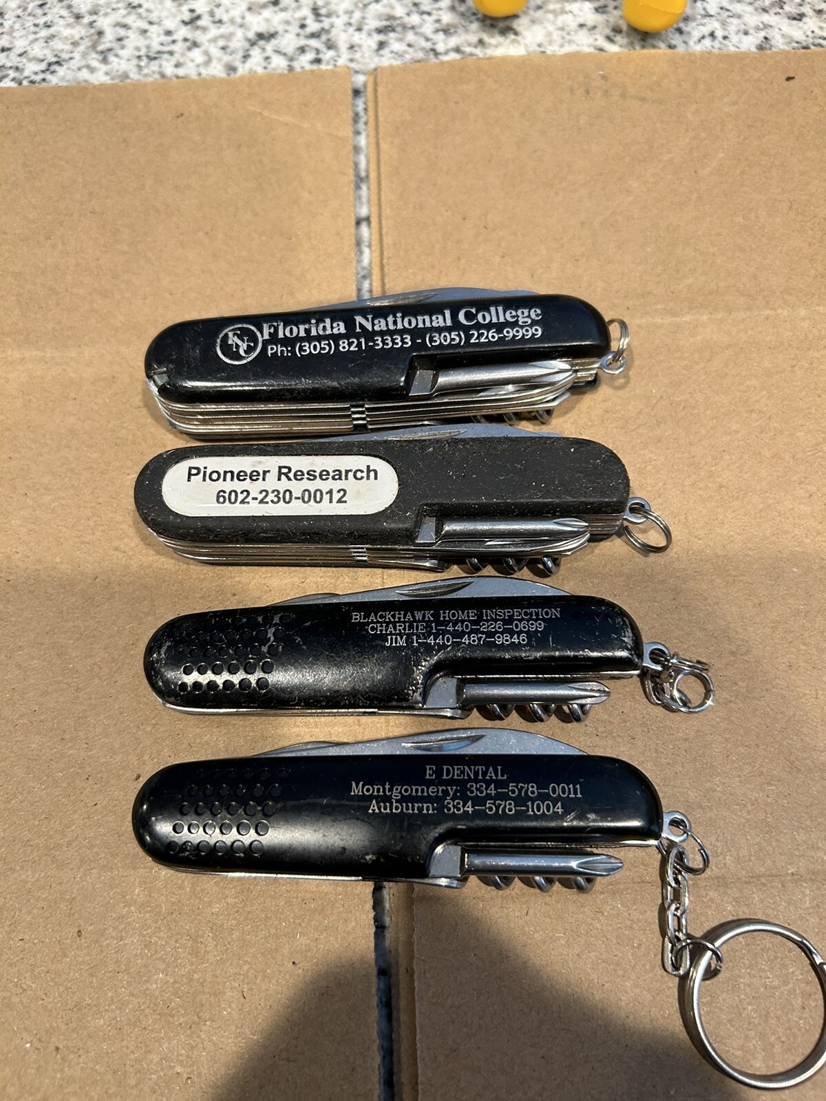 Multi tools – Lot of 4 – various engravings – Used