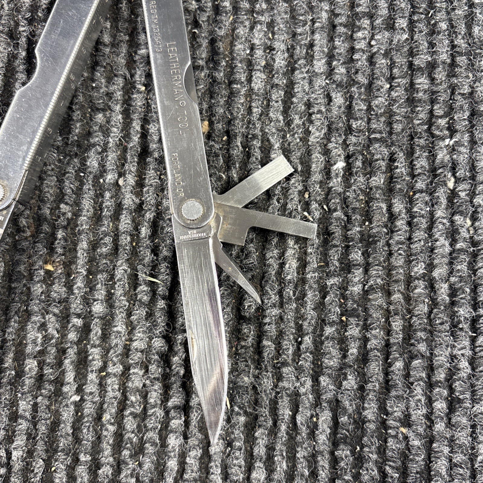 Original Leatherman Tool US REG TM Multi-Tools Portland OR Vintage (100)