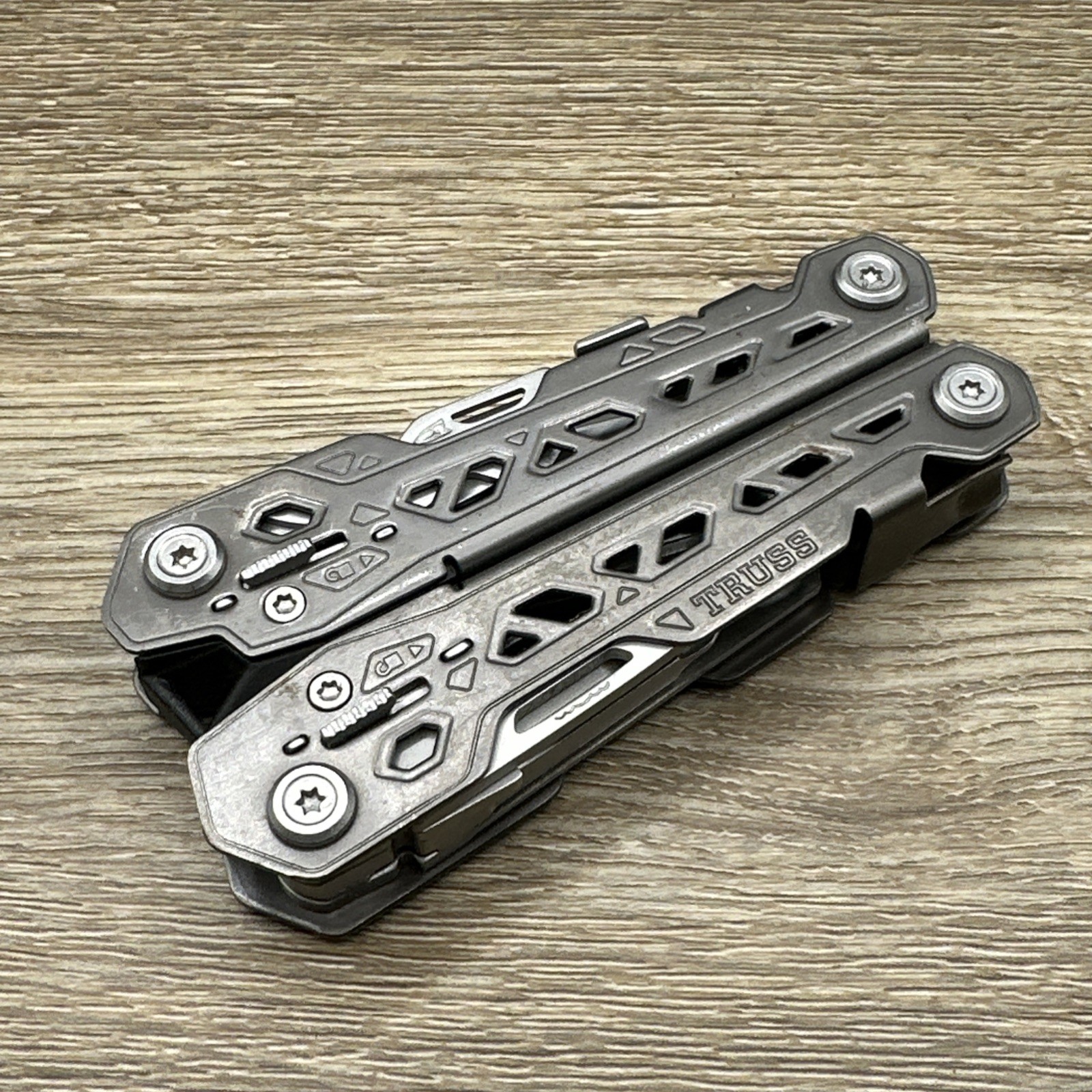 Gerber Truss Multi-Tool Pliers Knife Folding EDC FAST SHIPPING!