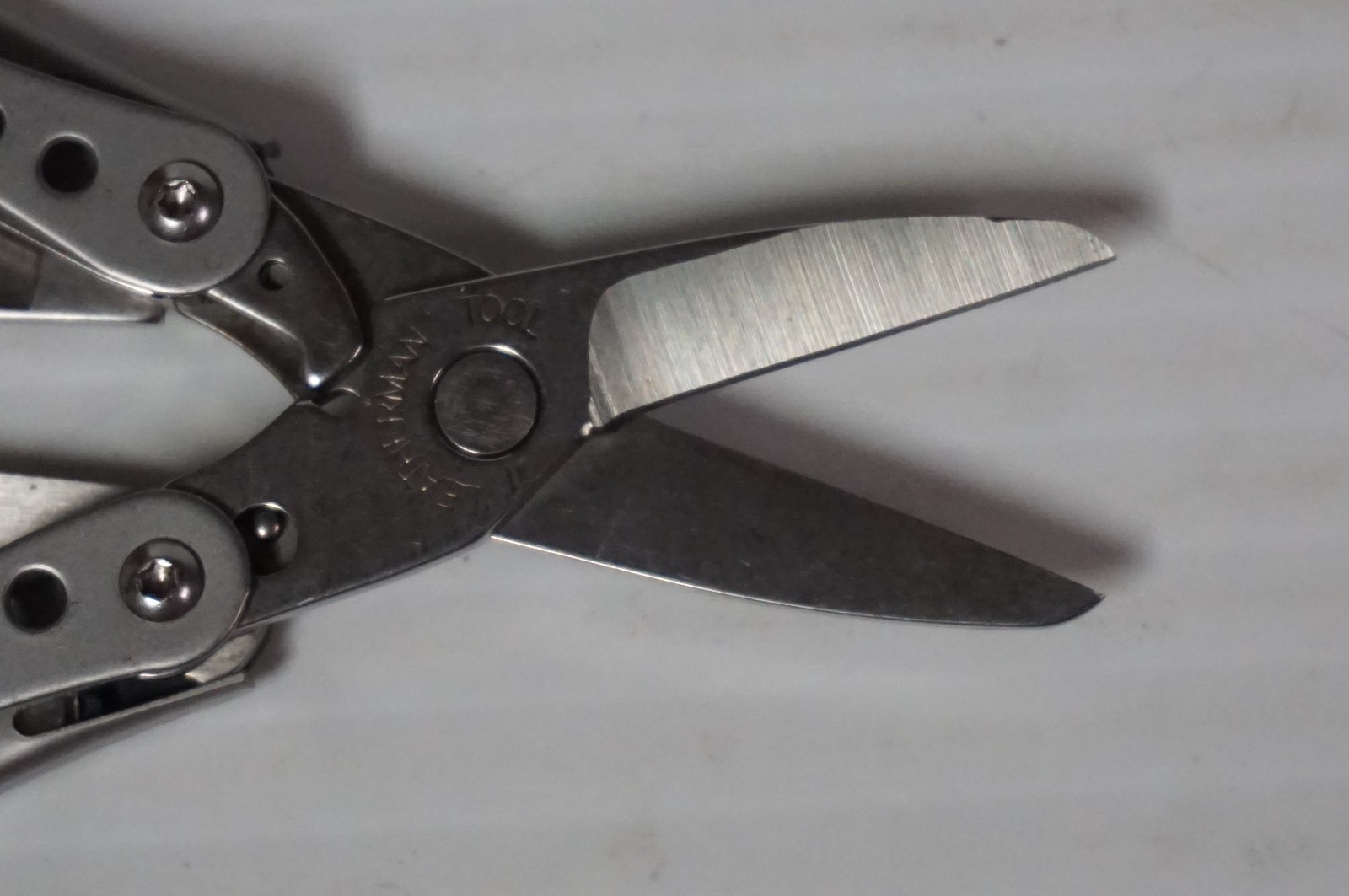 Leatherman Style CS Black Multi-Tool – Scissors, Knife, Carabiner – *Retired*