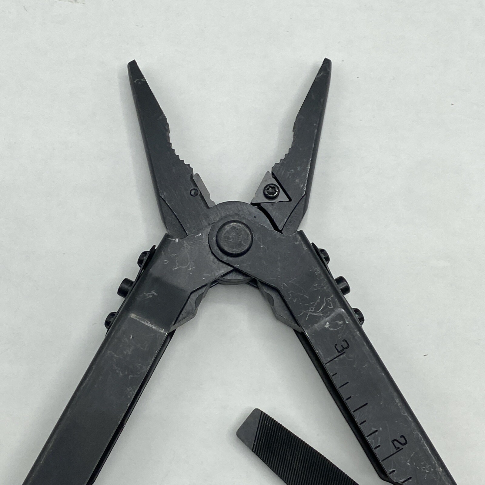 Gerber MP 600, Carbide Cutters, Needlenose – Black