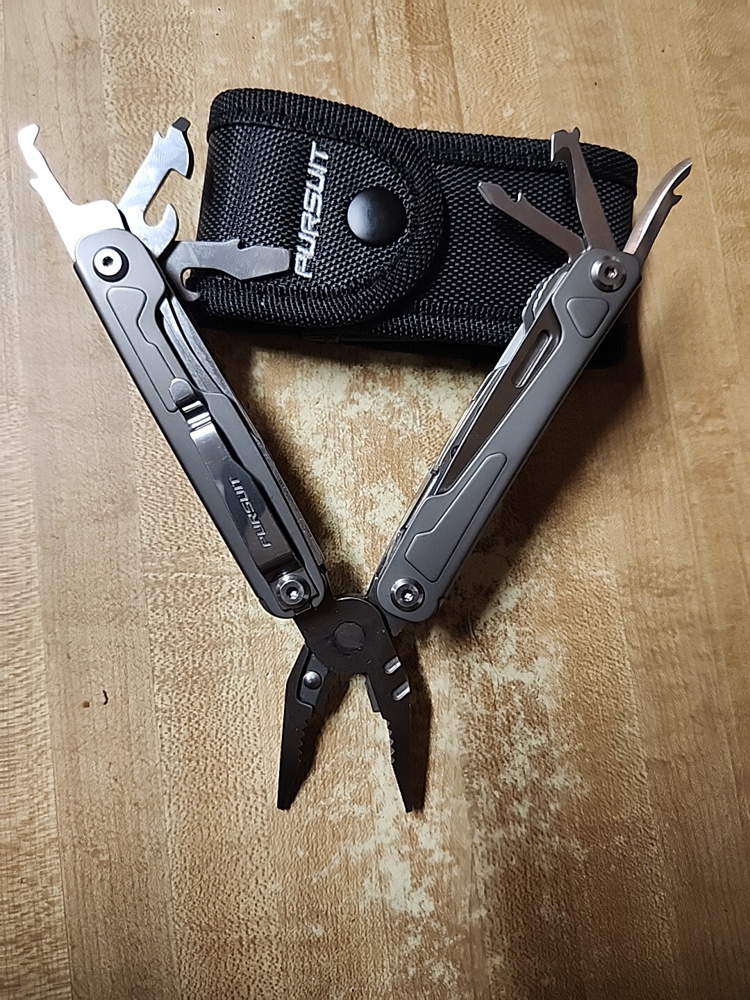 Pursuit Multi-tool W/ Belt Sheath 10 Tools Wire Cutters / Spring Assisted Open