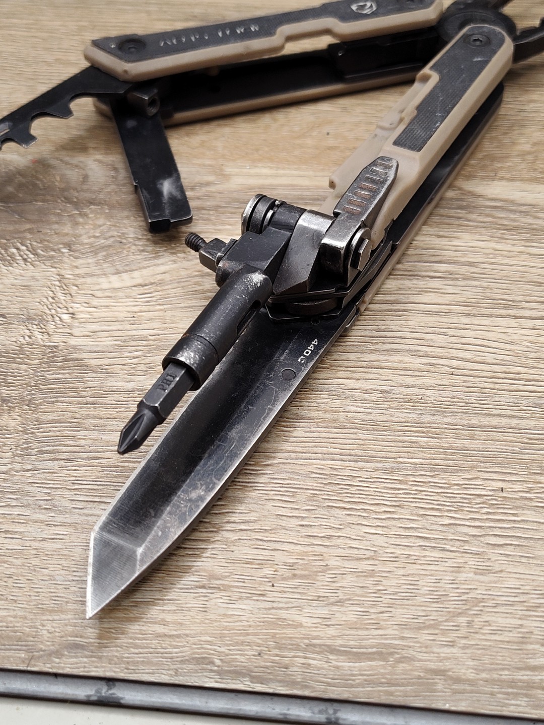 Real Avid Multi-Tool AR15 Hunting Rifle Tool Pliers Knife More!
