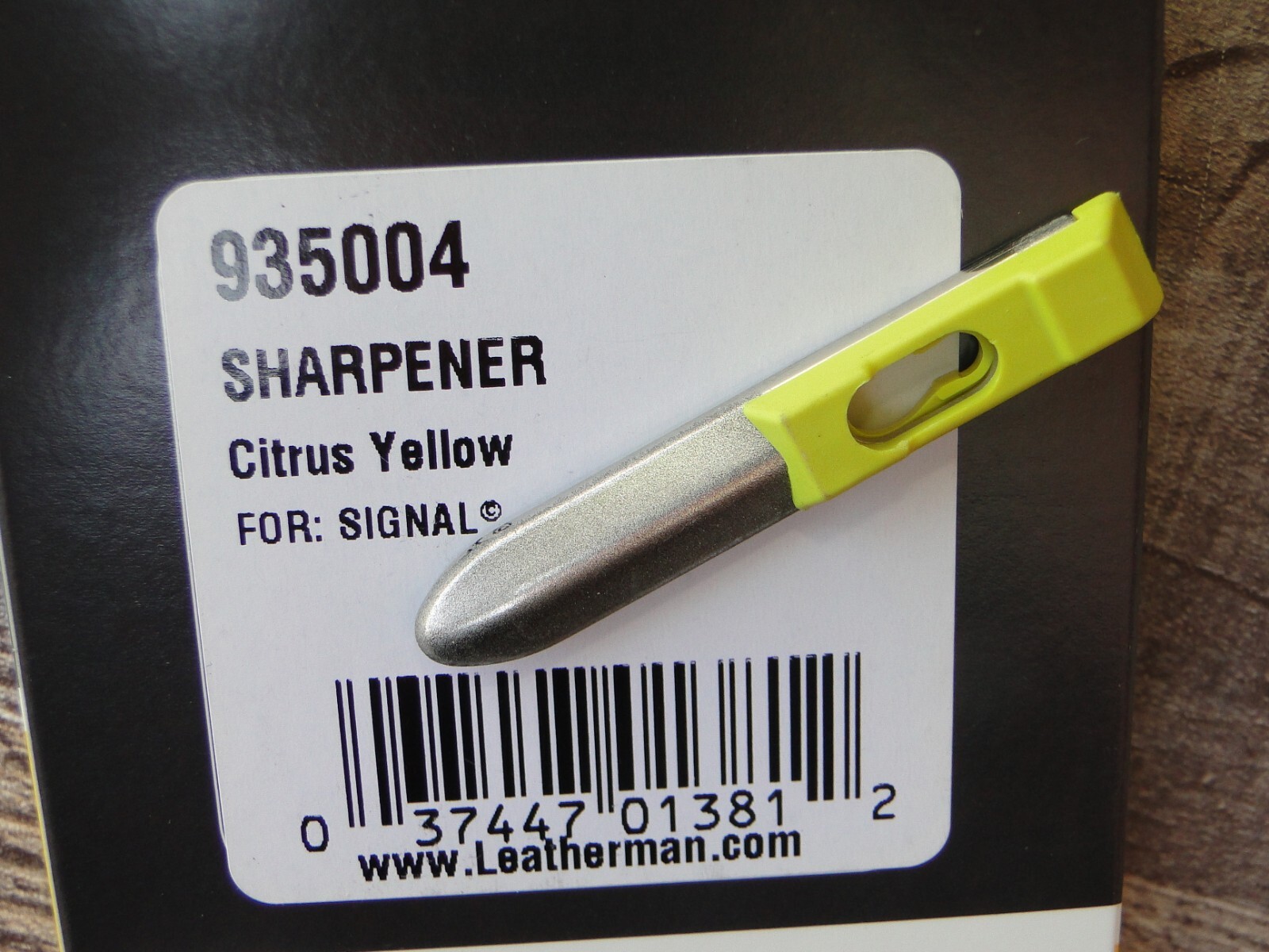 Leatherman® Signal Diamond Coated Sharpener Citrus for Signal Multi-Tool 935004