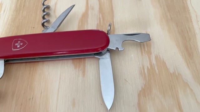 Victorinox RED Spartan Swiss Army Knife Multi Tool – Great Condition