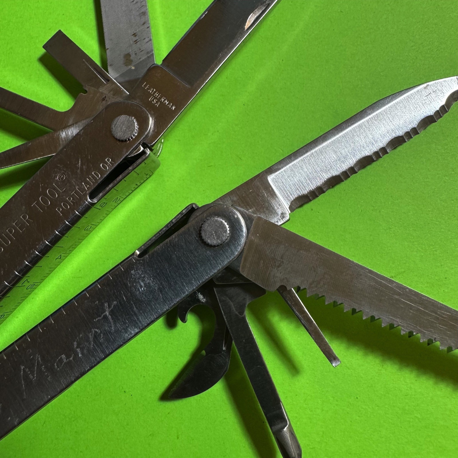 Leatherman Super Tool Plier Multi Tool Pocket Knife Stainless EDC #697