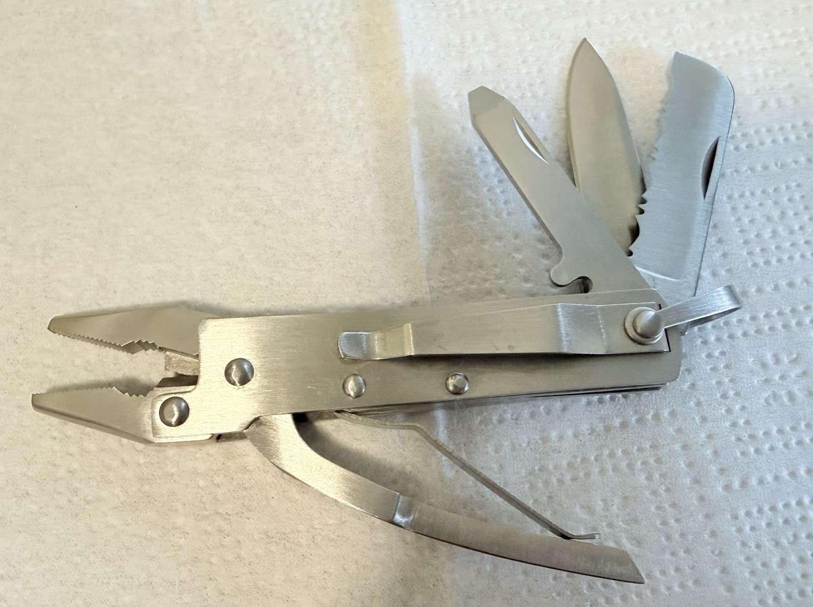 Knife, Classic Multi-tool. Pliers. Wire Cutter. Blade. Saw And More. Nylon Case