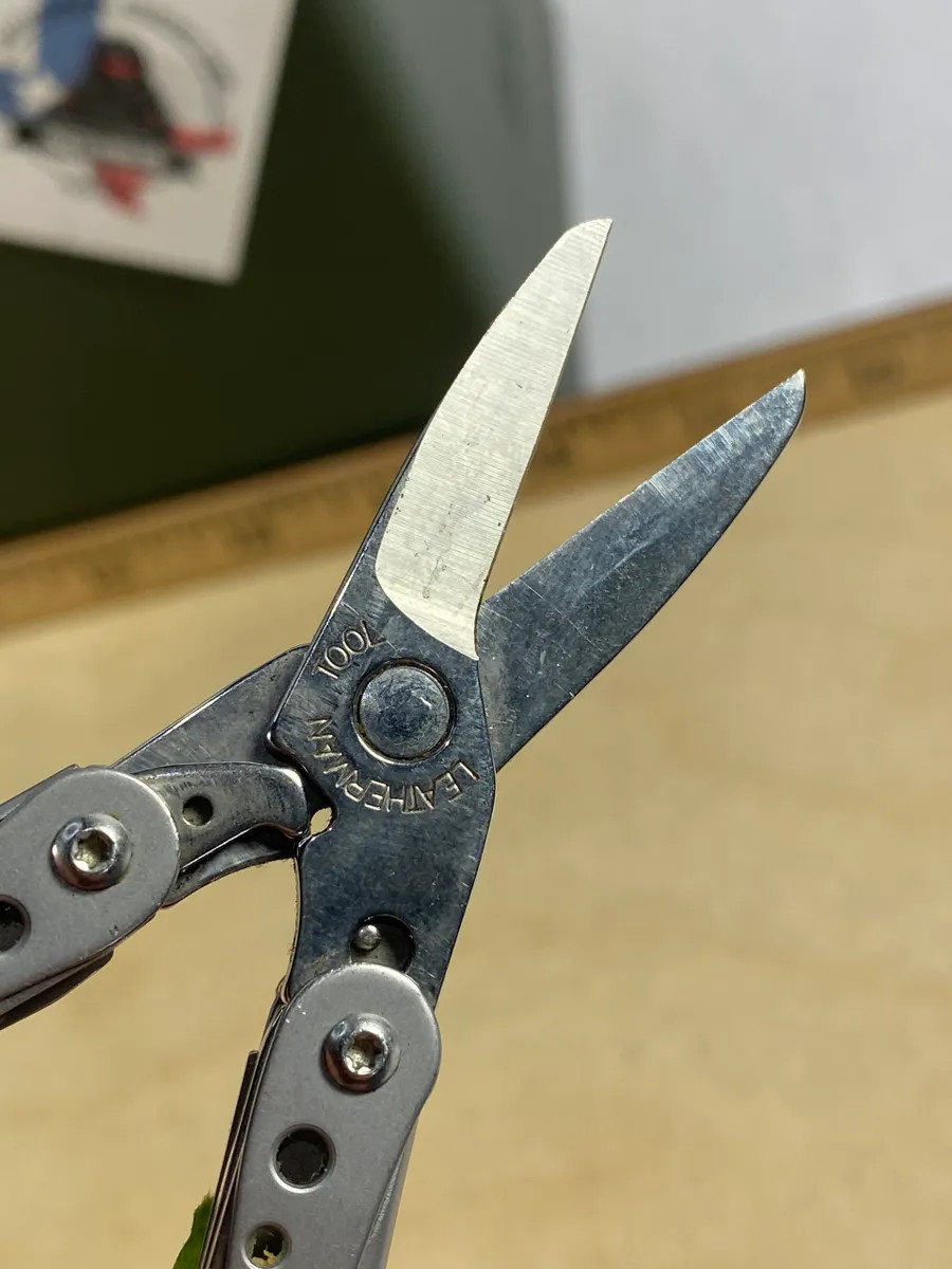 Leatherman Style CS #4. Pink Breast Cancer Awareness Edition. Light usage