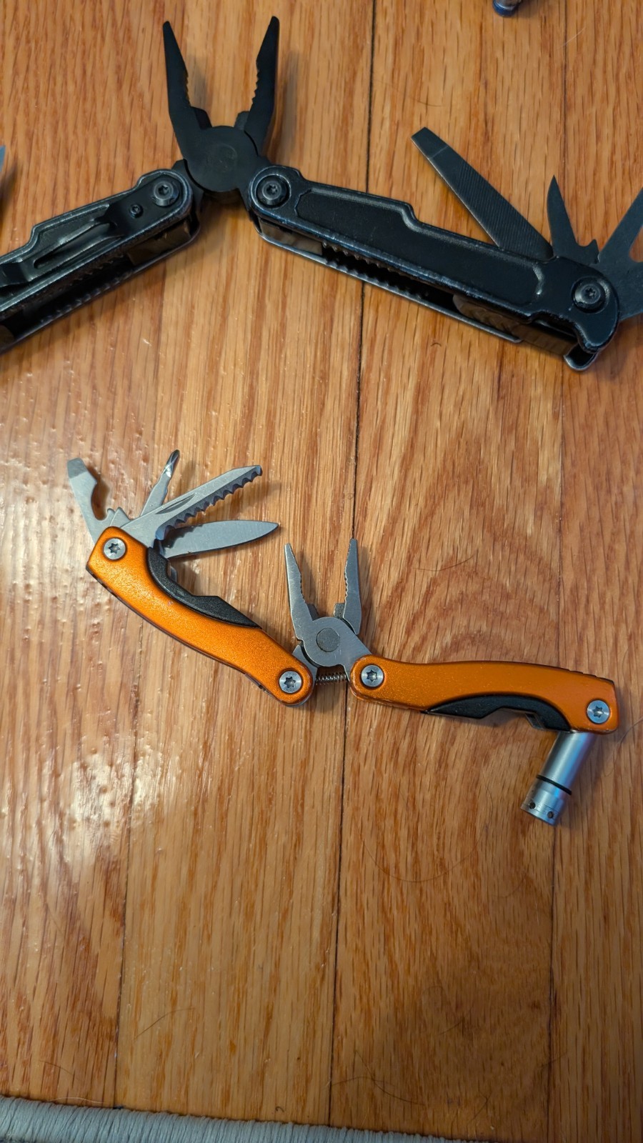 Lot of 6 Multi Tools – L.L.Bean Columbia Hyper Tough ArmorAll – Mini EDC Pliers