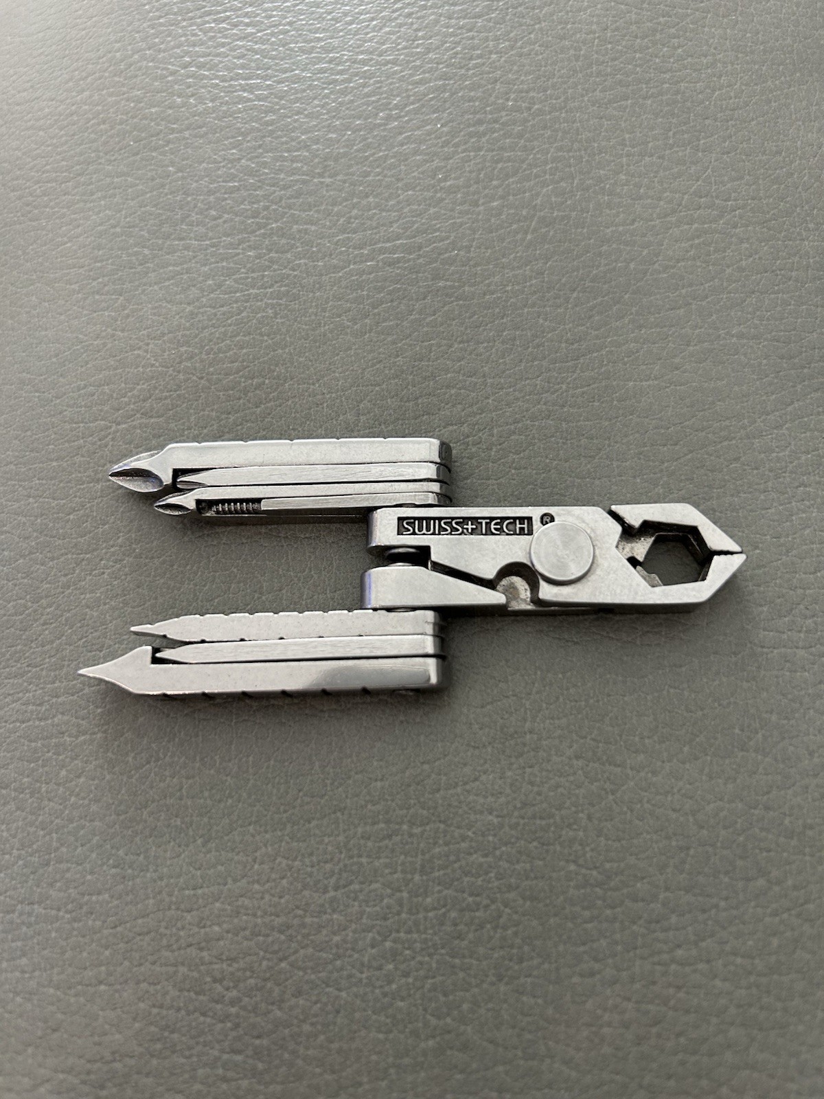 Swiss-Tech 8-in-1 multi-tool with Pliers and screwdriver