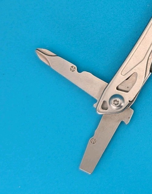 LEATHERMAN WINGMAN MULTI-TOOL! FAST SHIPPING!