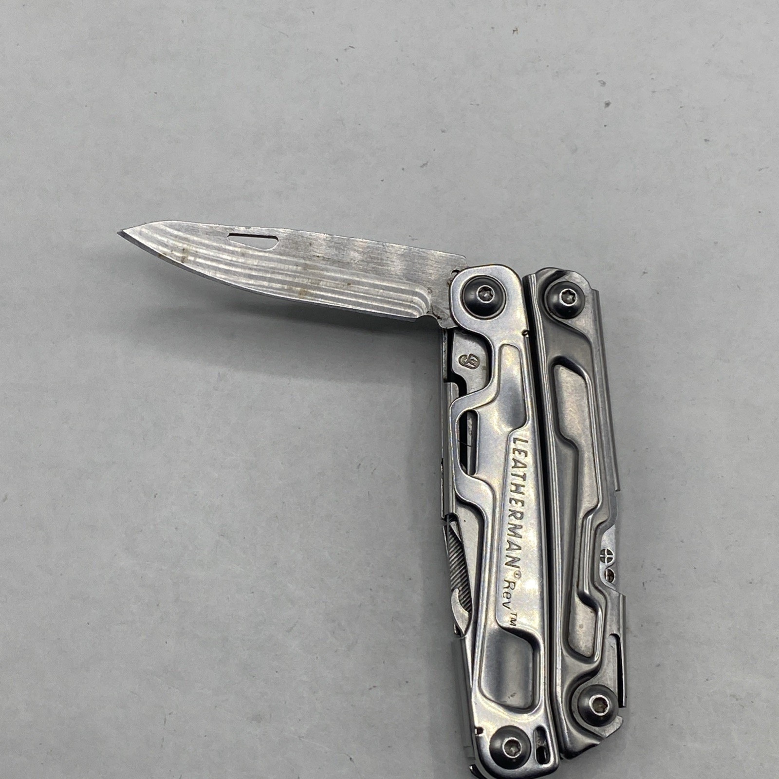 Leatherman Rev 3.8″ Multi-Tool, Stainless!