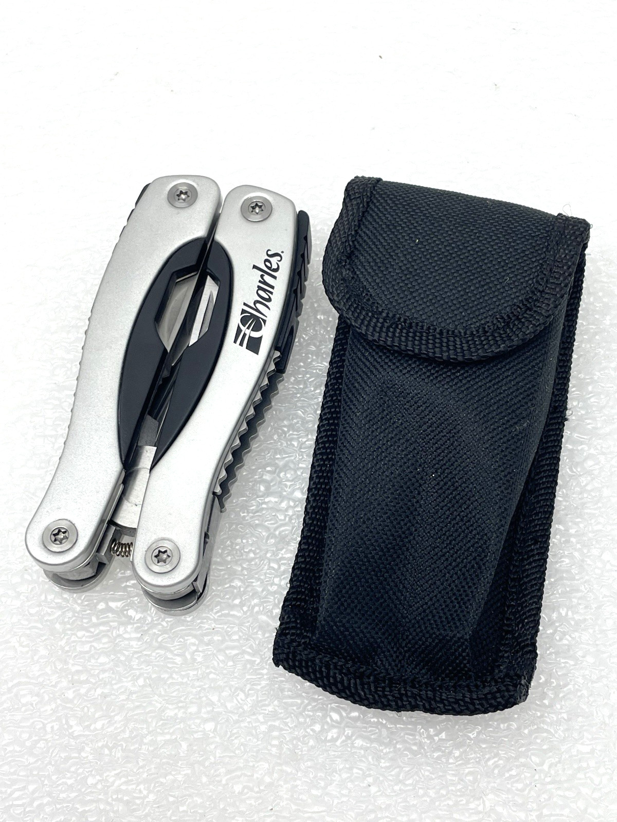 CHARLES COMPANY MULTI-TOOL PROMO NEAR MINT BLADE FILE SAW PHILIPS PLIERS