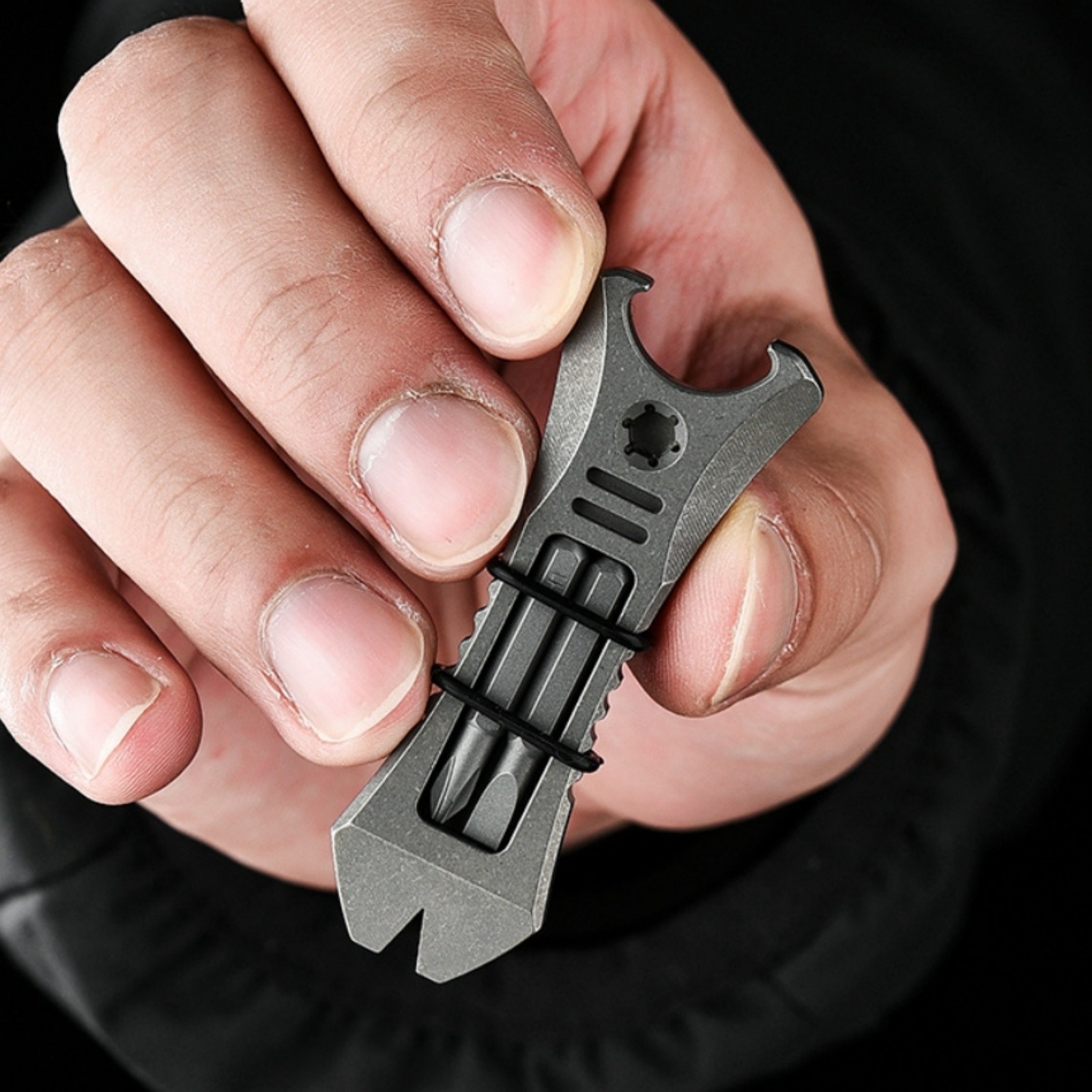 Titanium Alloy EDC Mini Pry Bar Multi-Tool Bottle Opener with 2 Screwdriver Bits