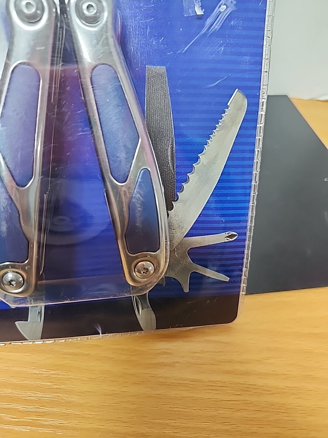 CARLYLE MT17 PRECISION 17 FUNCTION STAINLESS STEEL MULTI TOOL & CASE 9.8oz. 4″