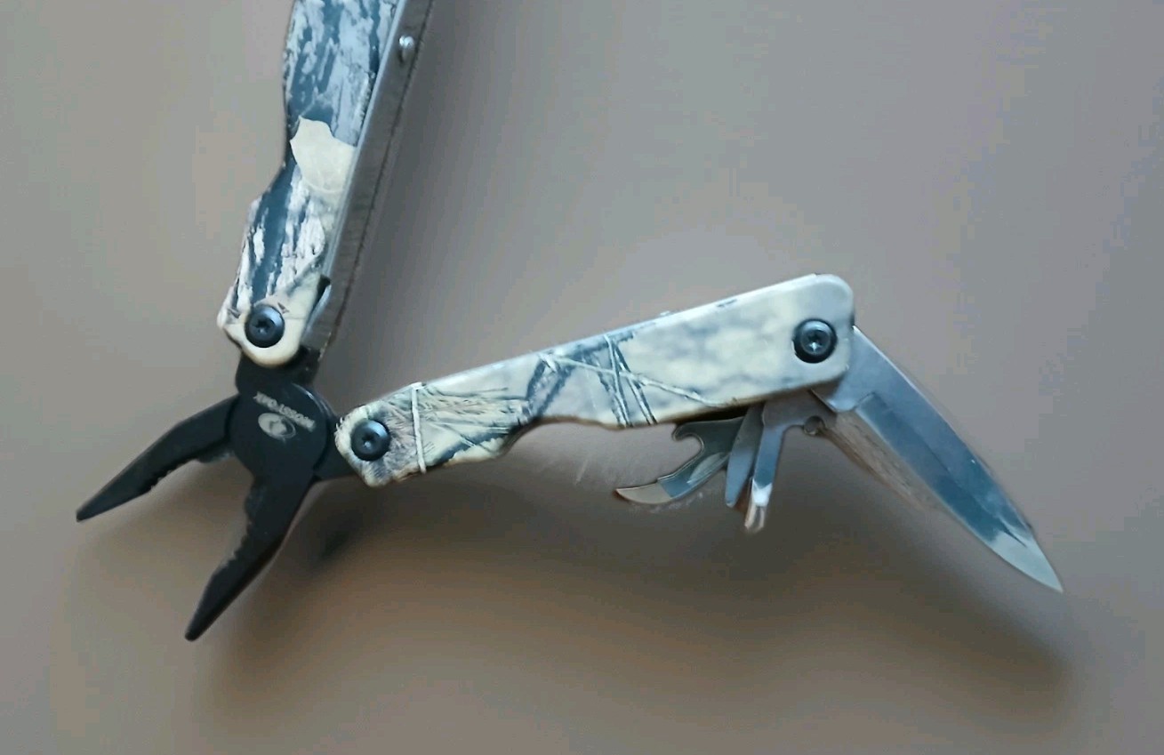 🌟Mossy Oak 21-in-1 Camo Multitool w/ Sheath, Nice Stocking Stuffer 🎄🎅
