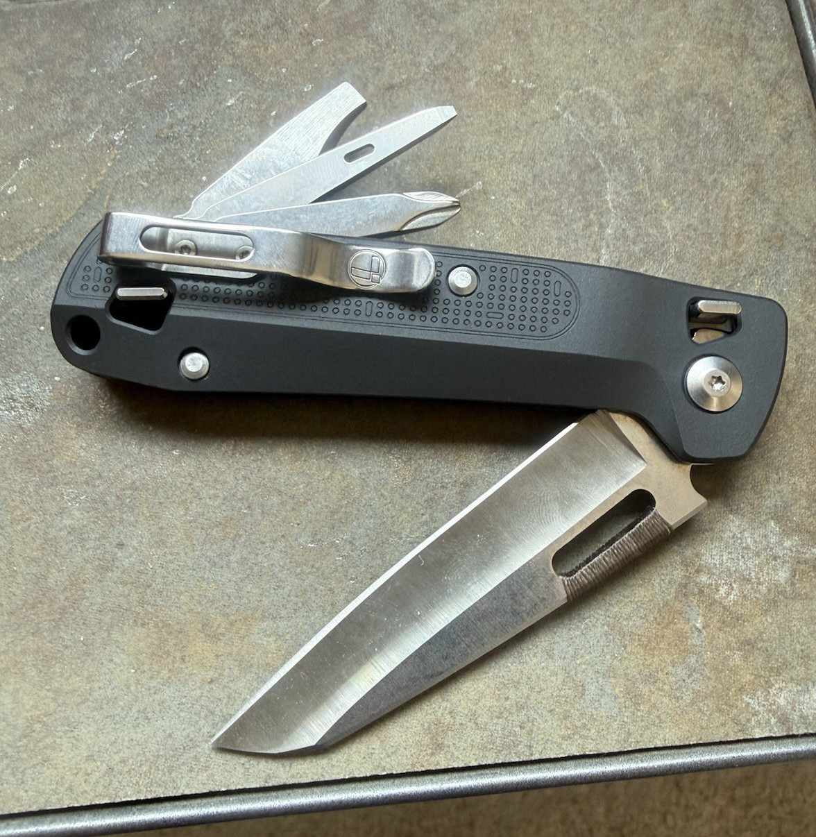 Leatherman FREE K2 Dark Gray Multi Tool Knife Open Box New USA